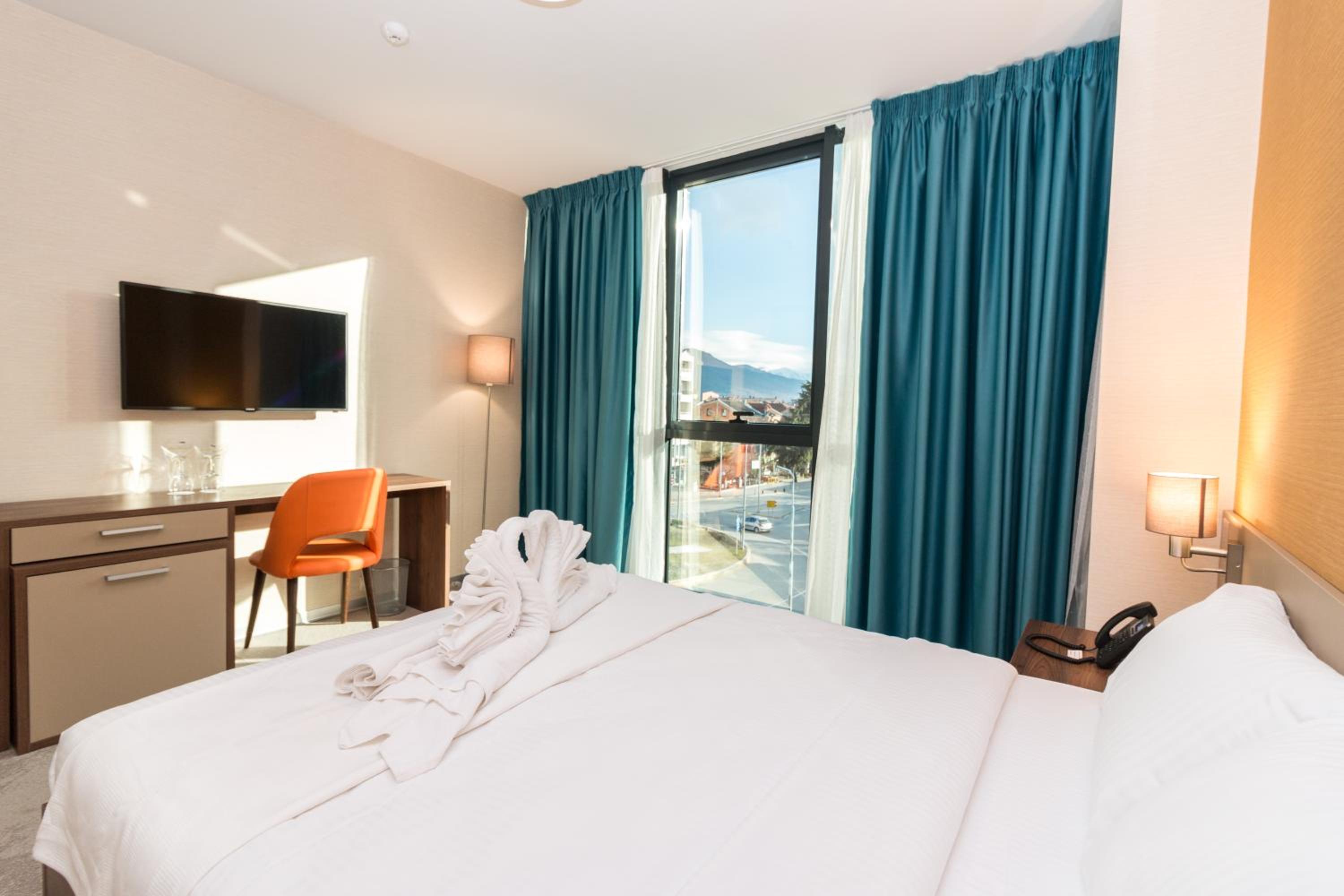 Double Room with View - Photo 4