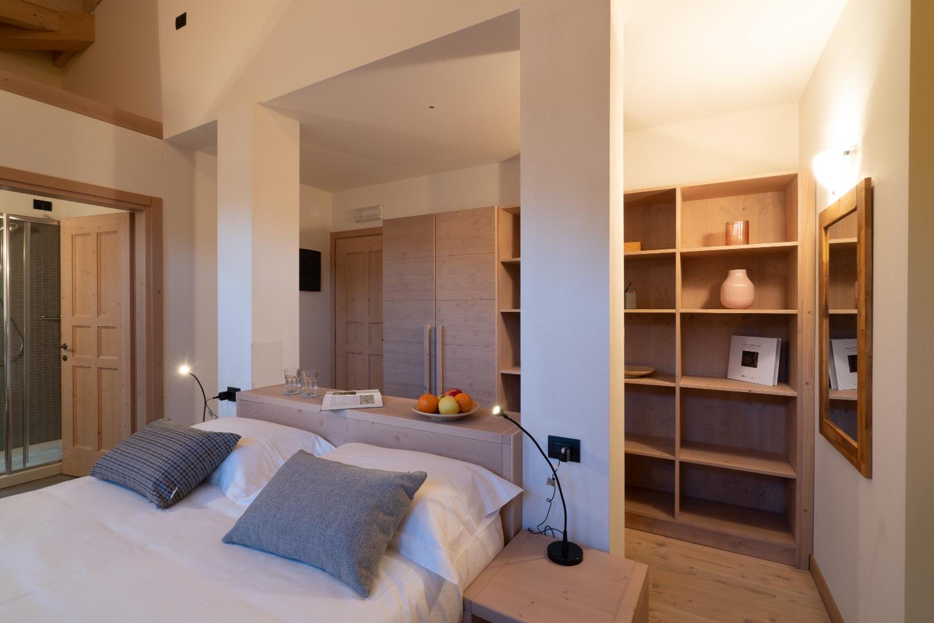 Family Room - Photo 13