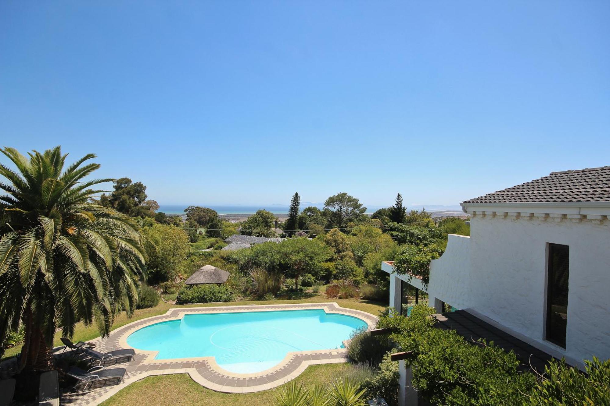 Apartment with Sea View photo 3