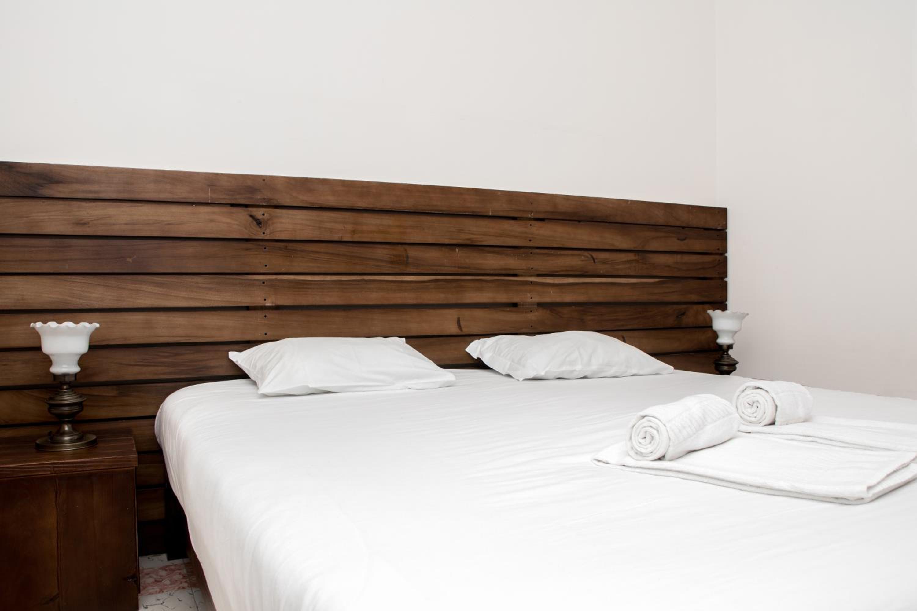 Double Room with Shared Bathroom photo 1