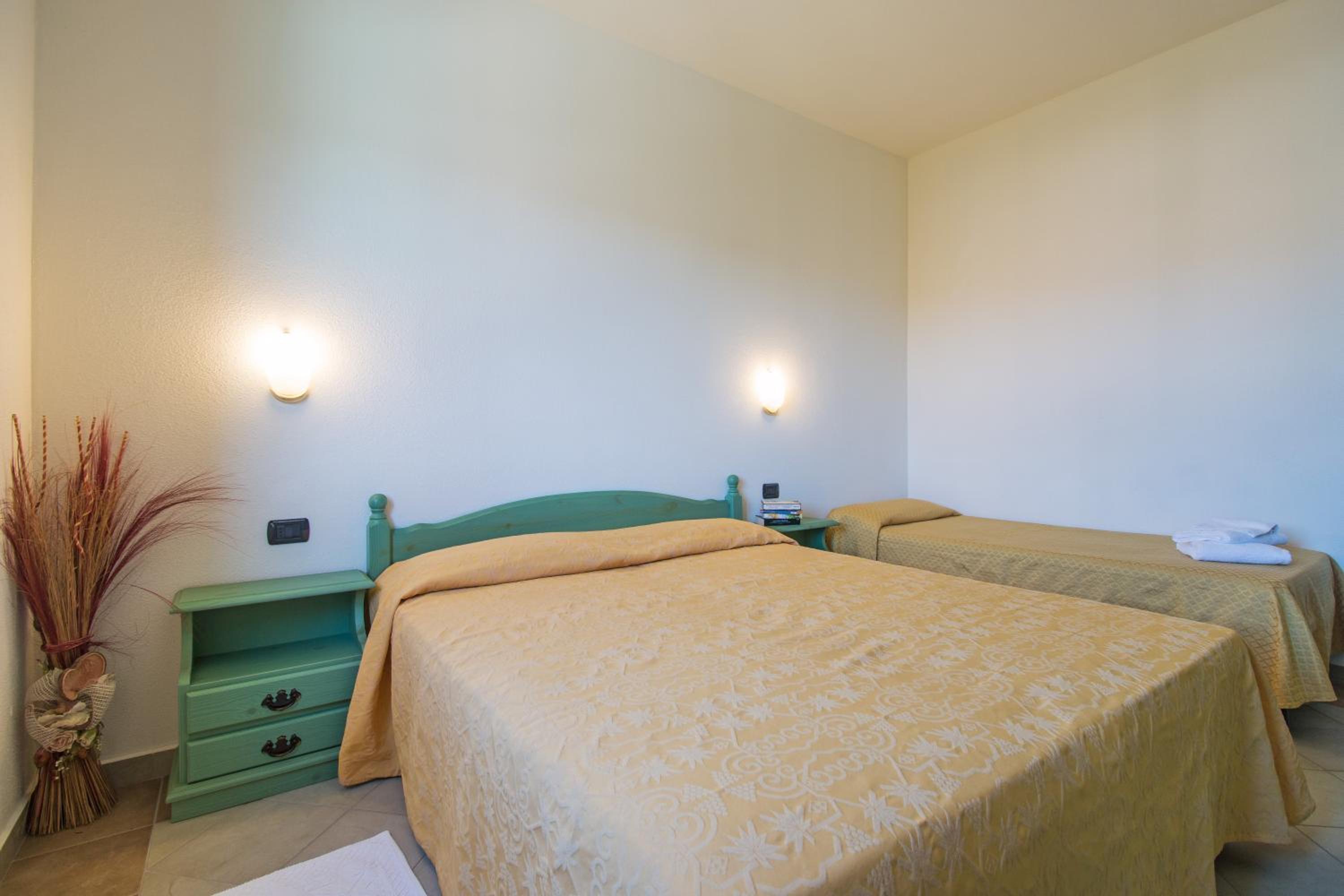 Comfort Triple Room