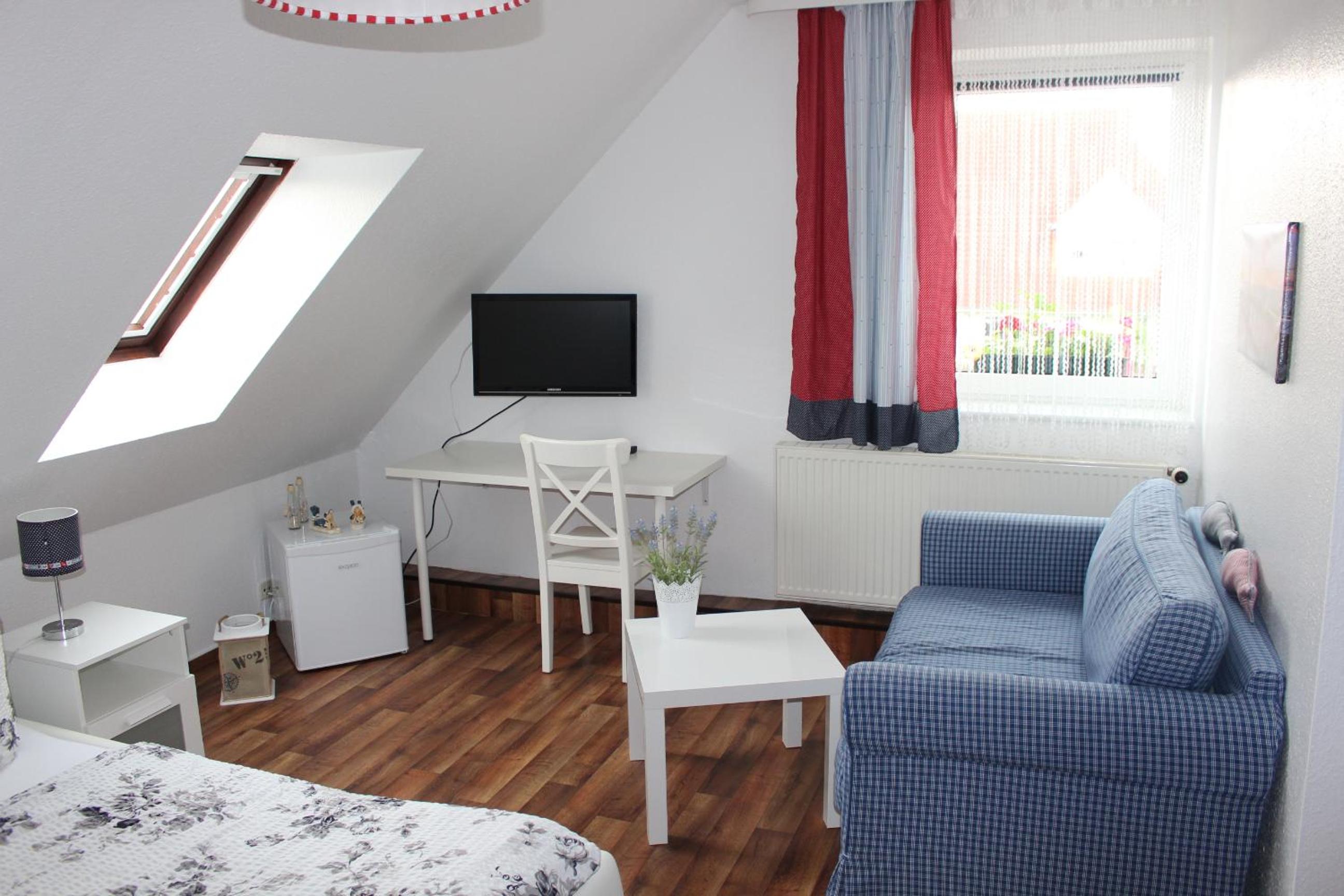 Double or Twin Room with Bathroom photo 3