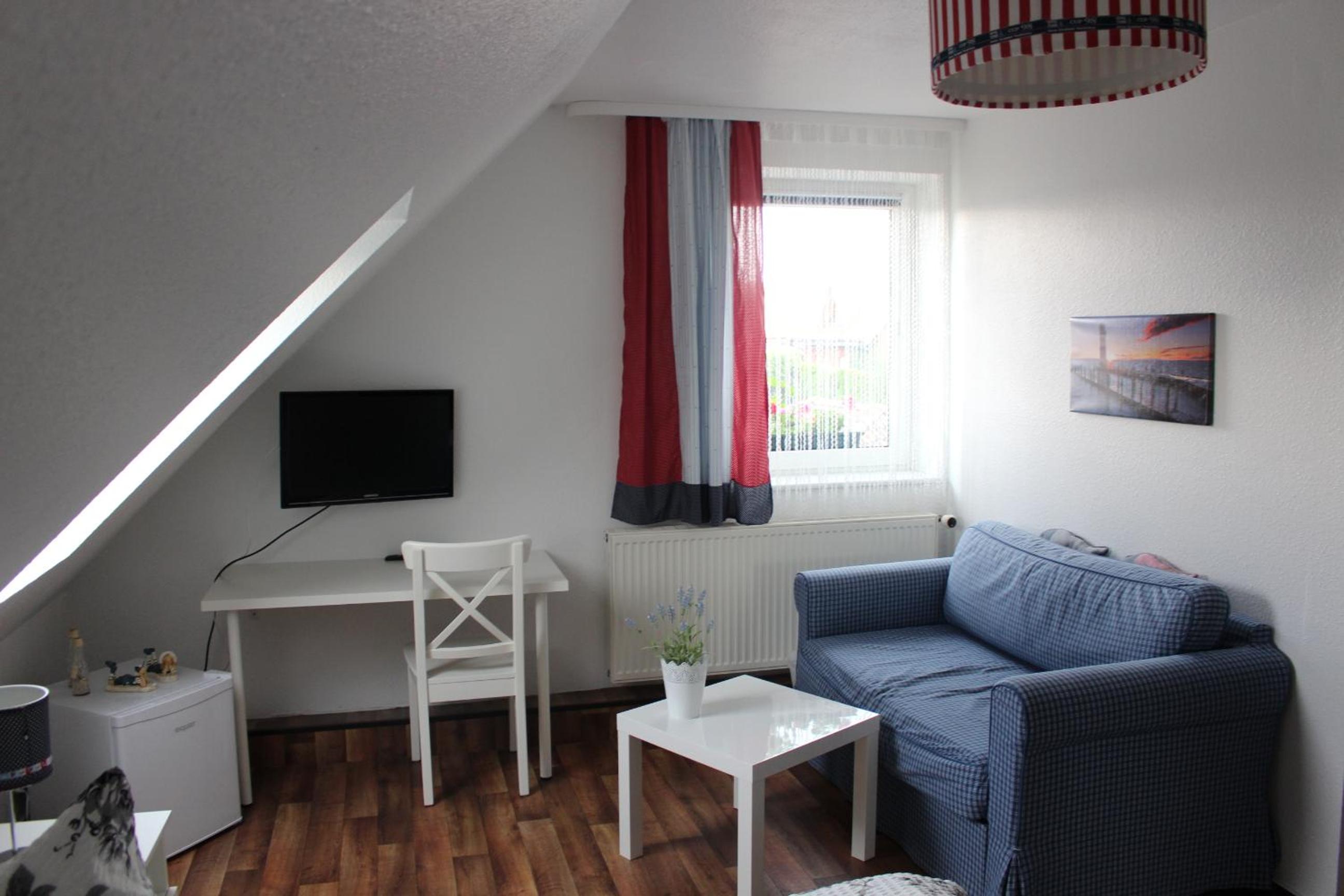 Double or Twin Room with Bathroom photo 2