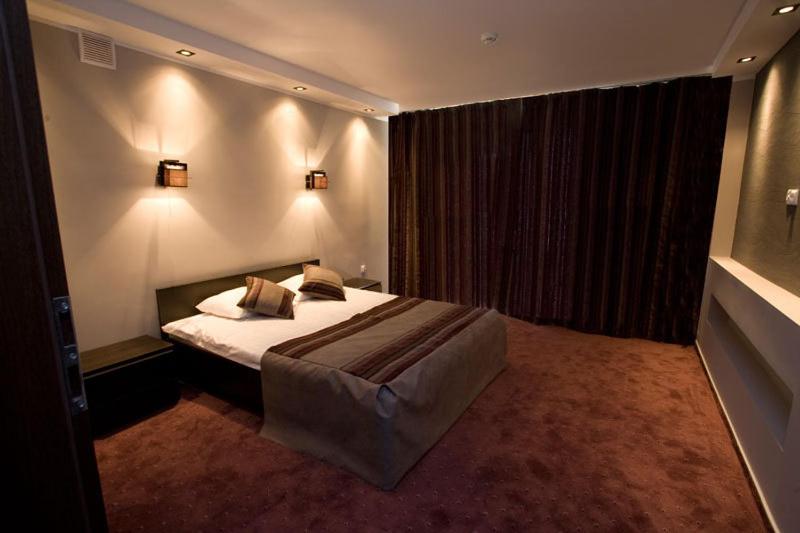 Suite - Photo 4