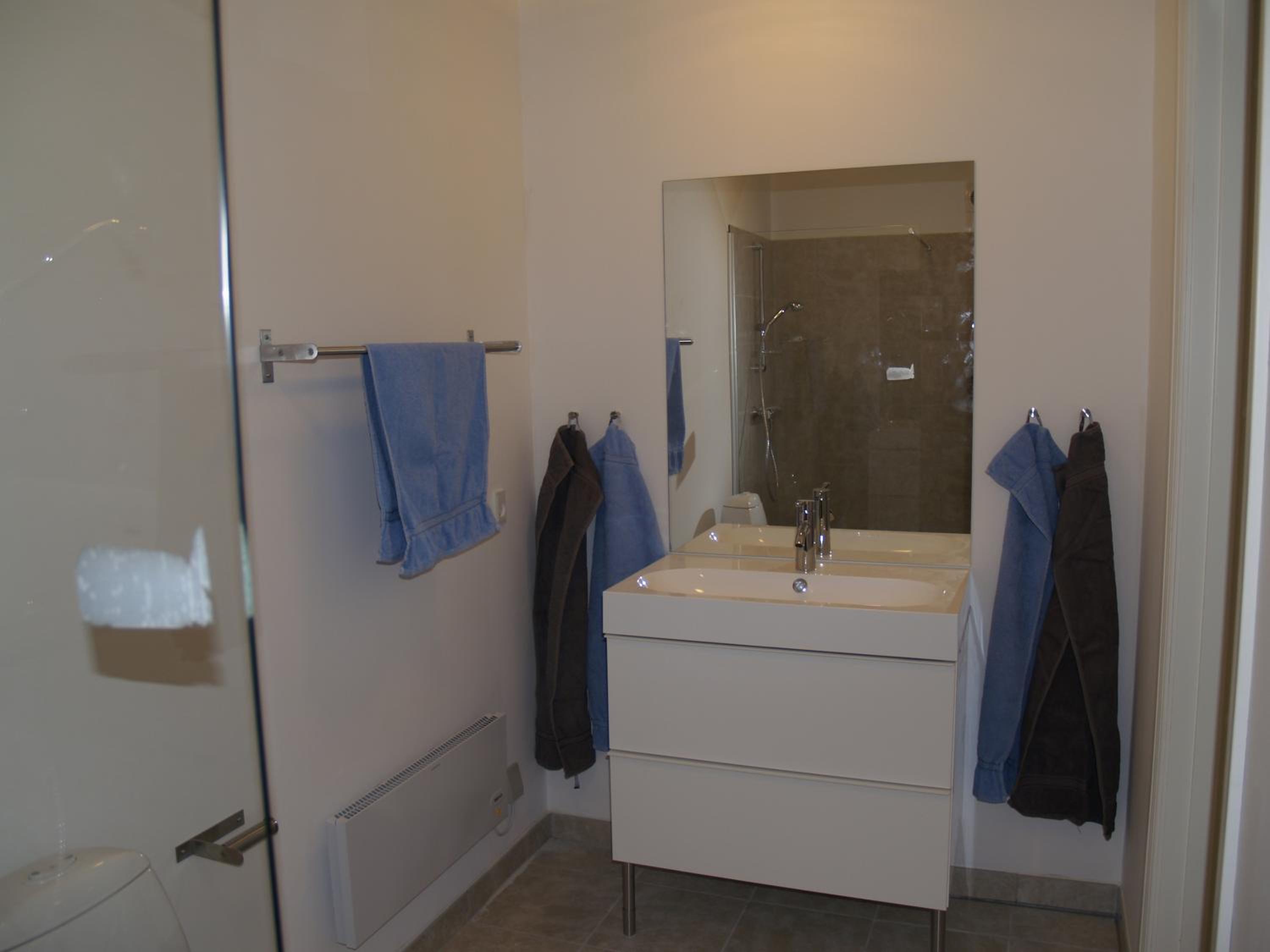Family Studio (2 Adults + 1 Child) - Photo 41