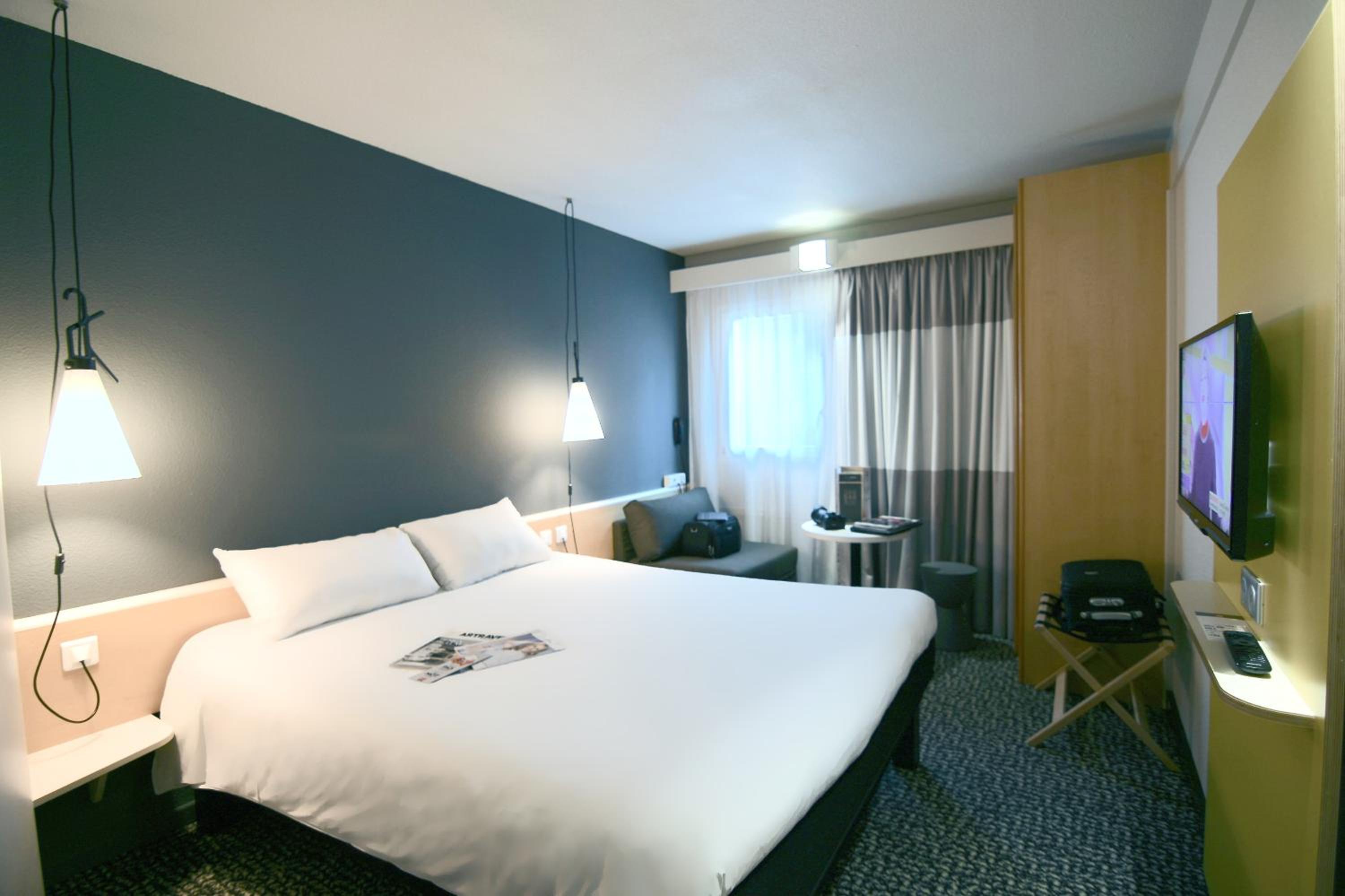 Standard Double Room - Photo 7