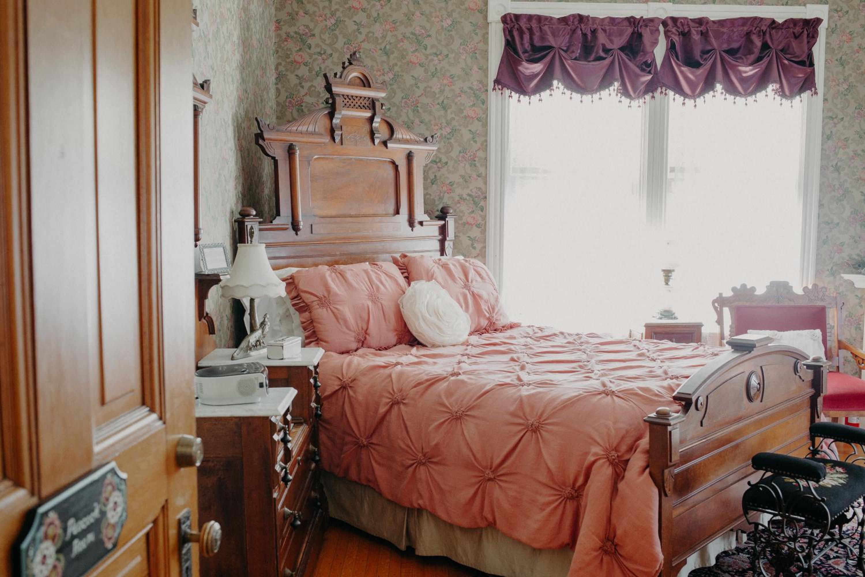 Queen Suite photo 3