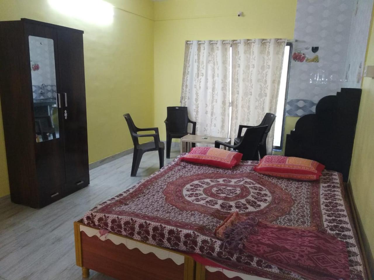 Deluxe One-Bedroom Apartment with Garden View photo 2