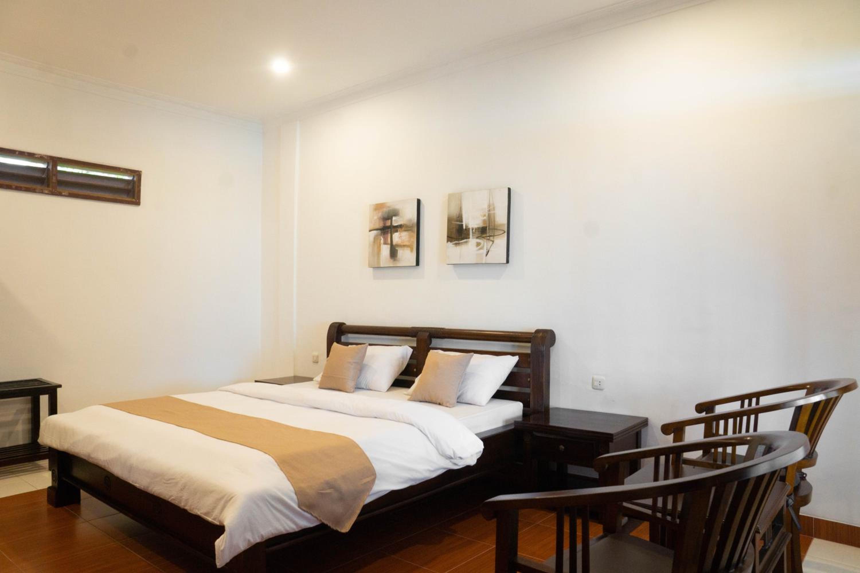 Deluxe Double or Twin Room with Lake View photo 2