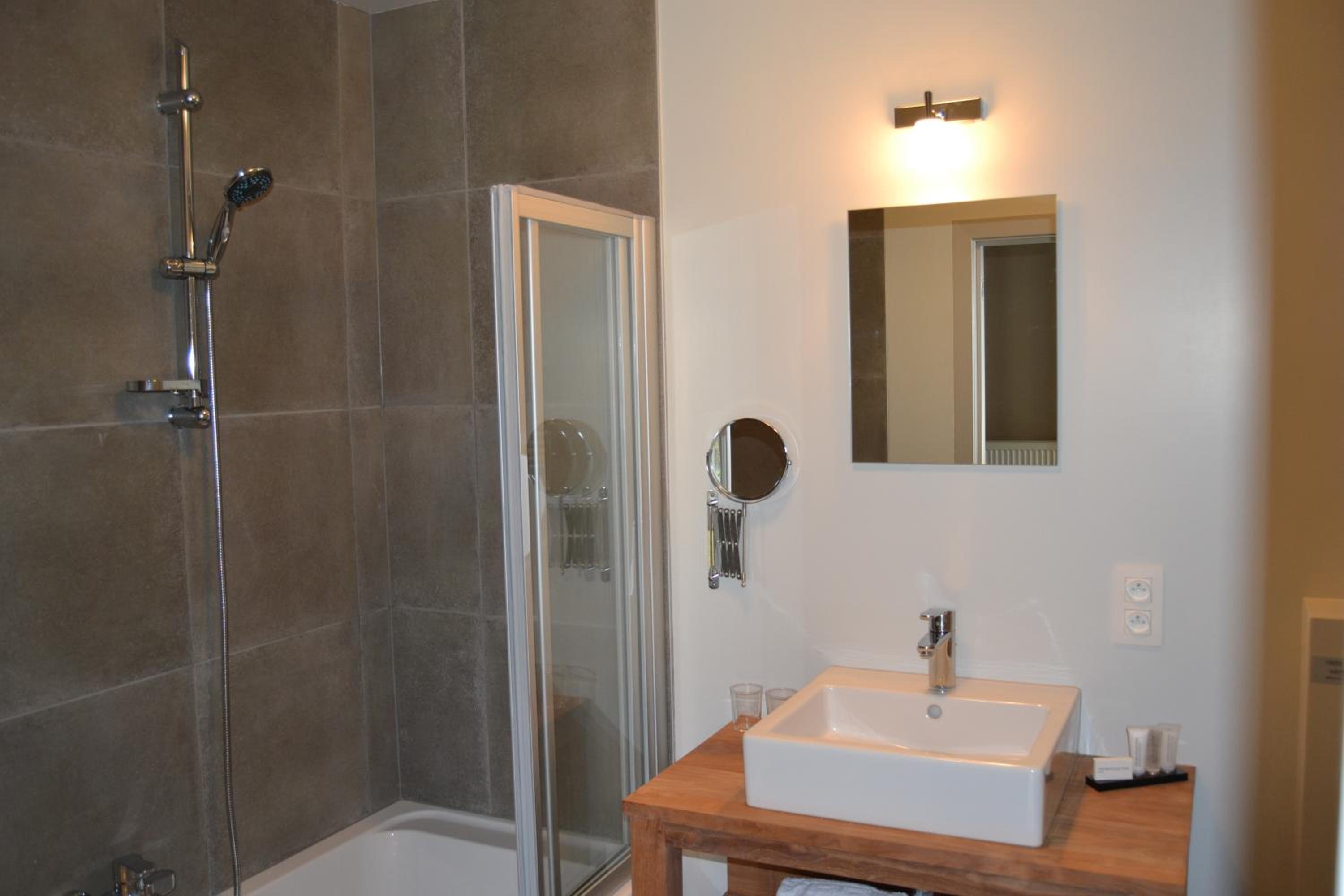 Double or Twin Room photo 2