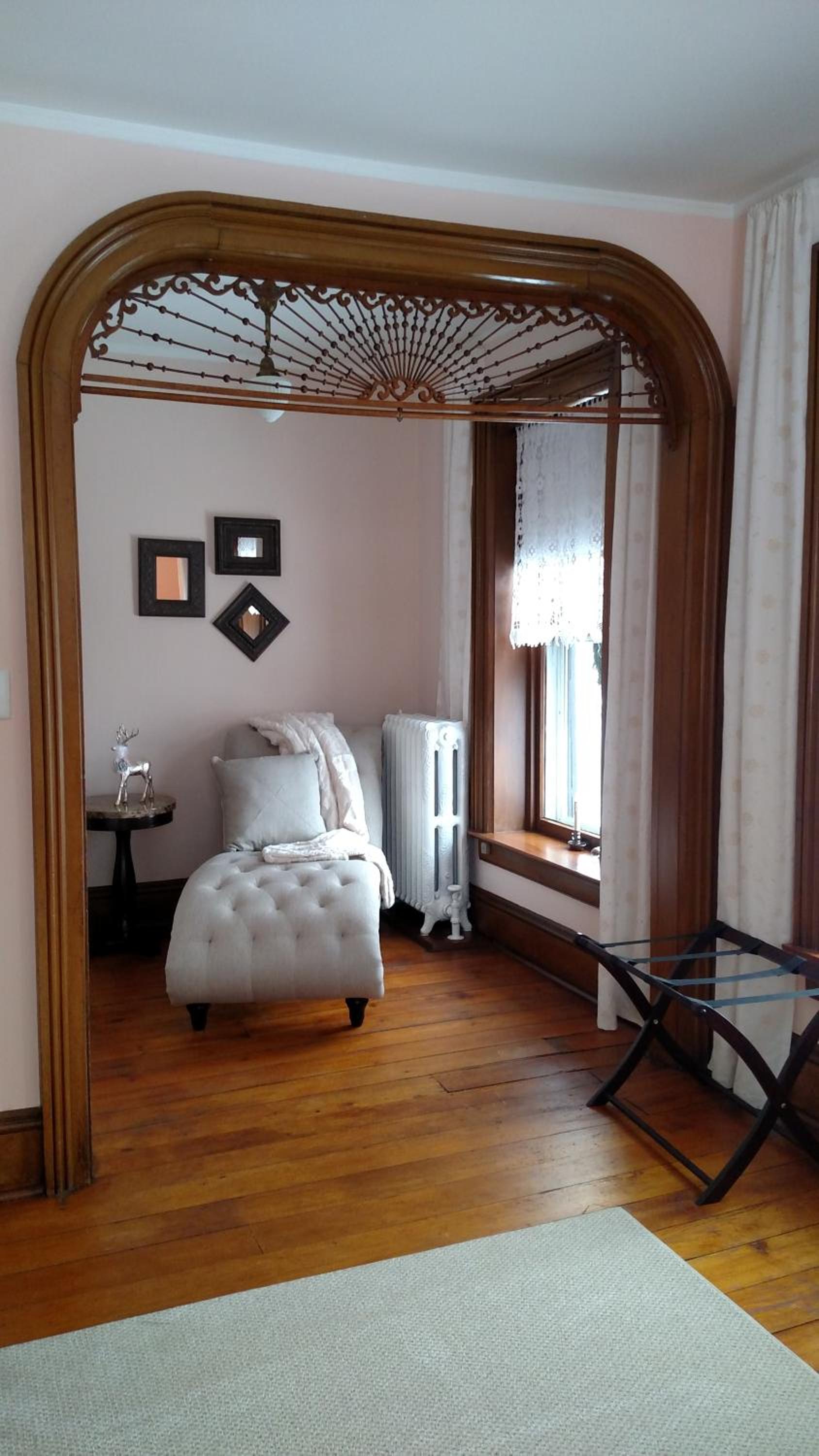 Superior King Suite photo 2