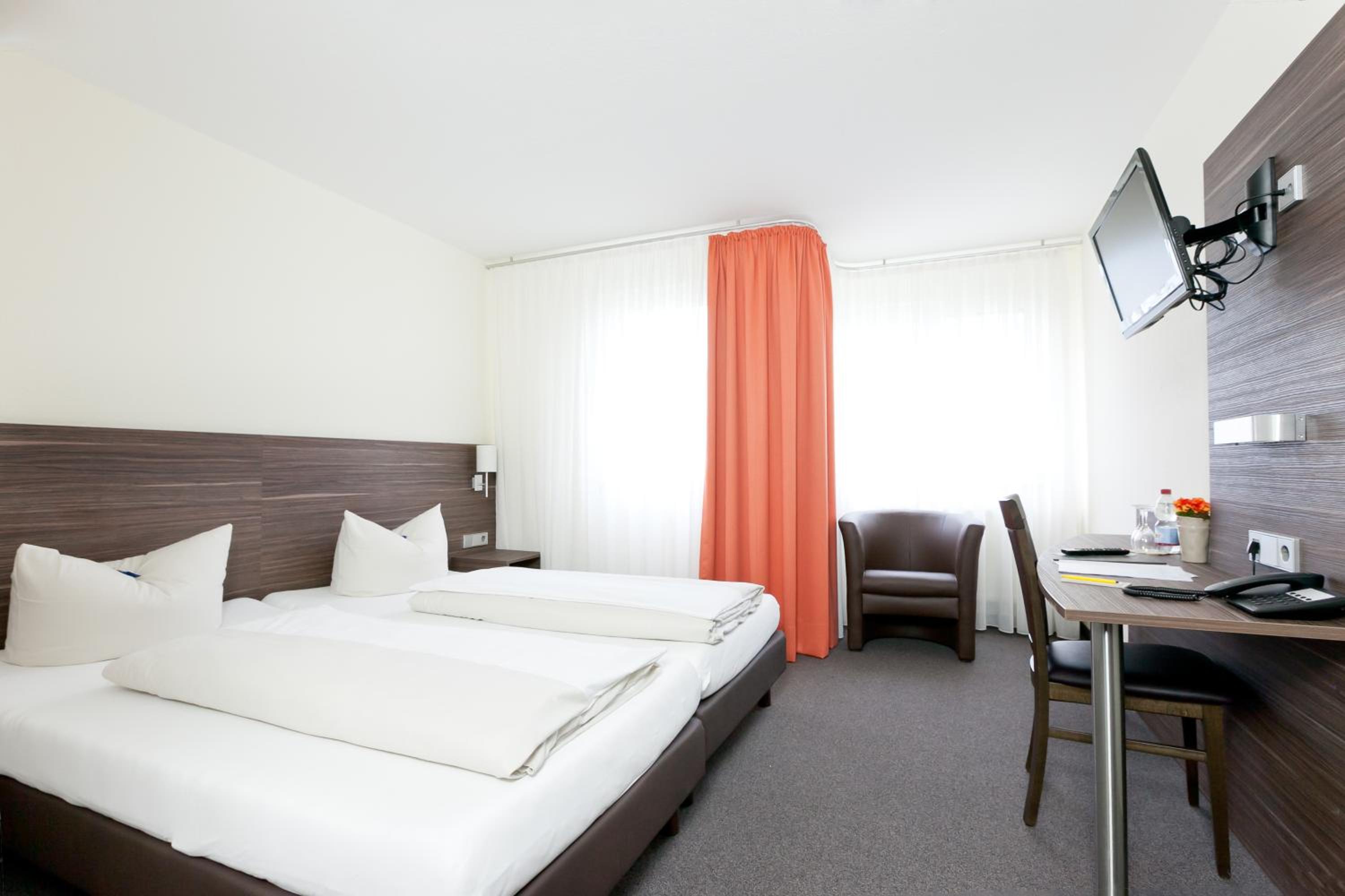 Double Room - Photo 1
