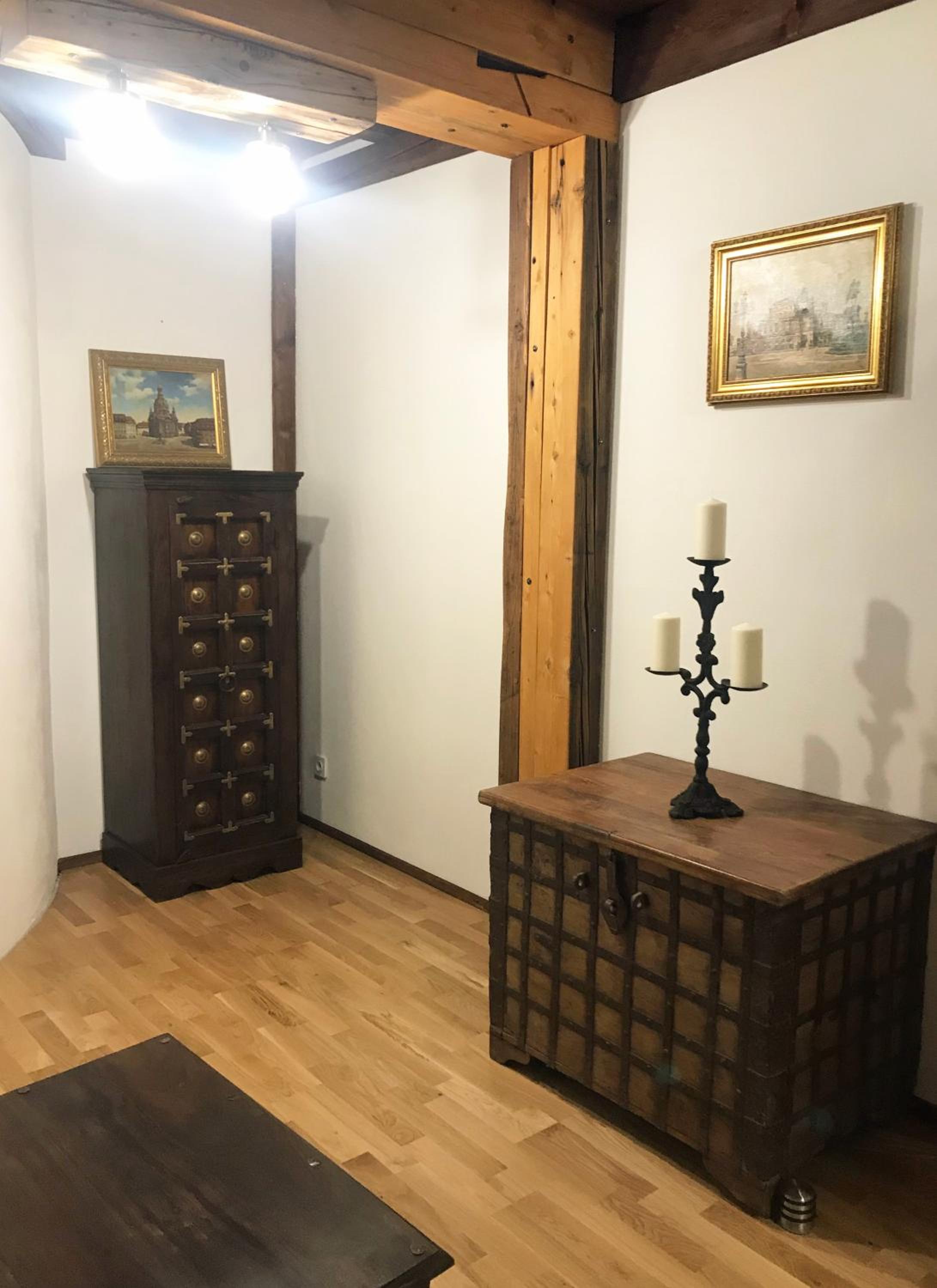 One-Bedroom Apartment - Photo 12
