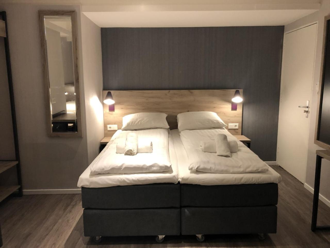Twin Room (1-2 Adults) photo 2