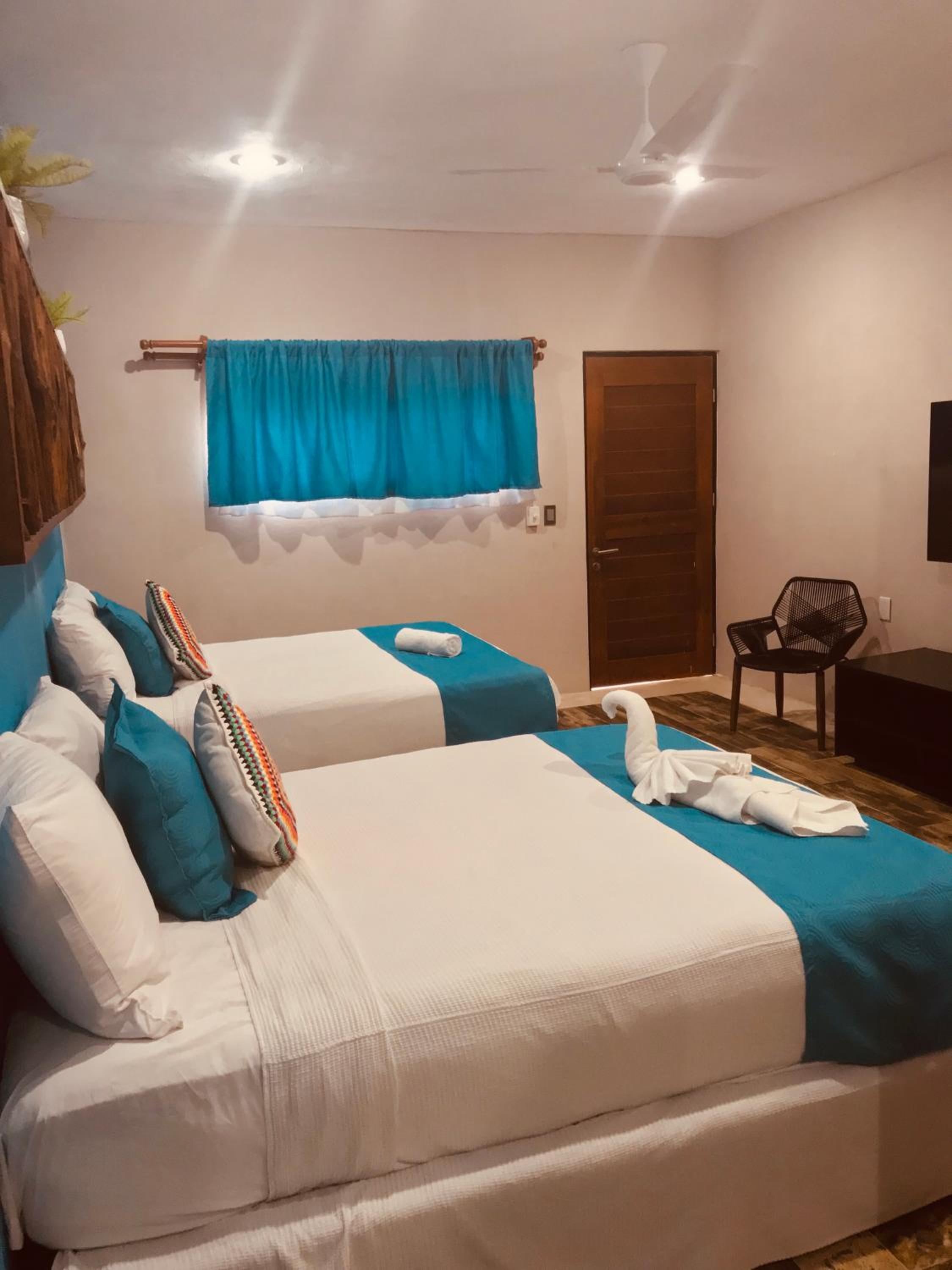 Standard Room - Photo 10