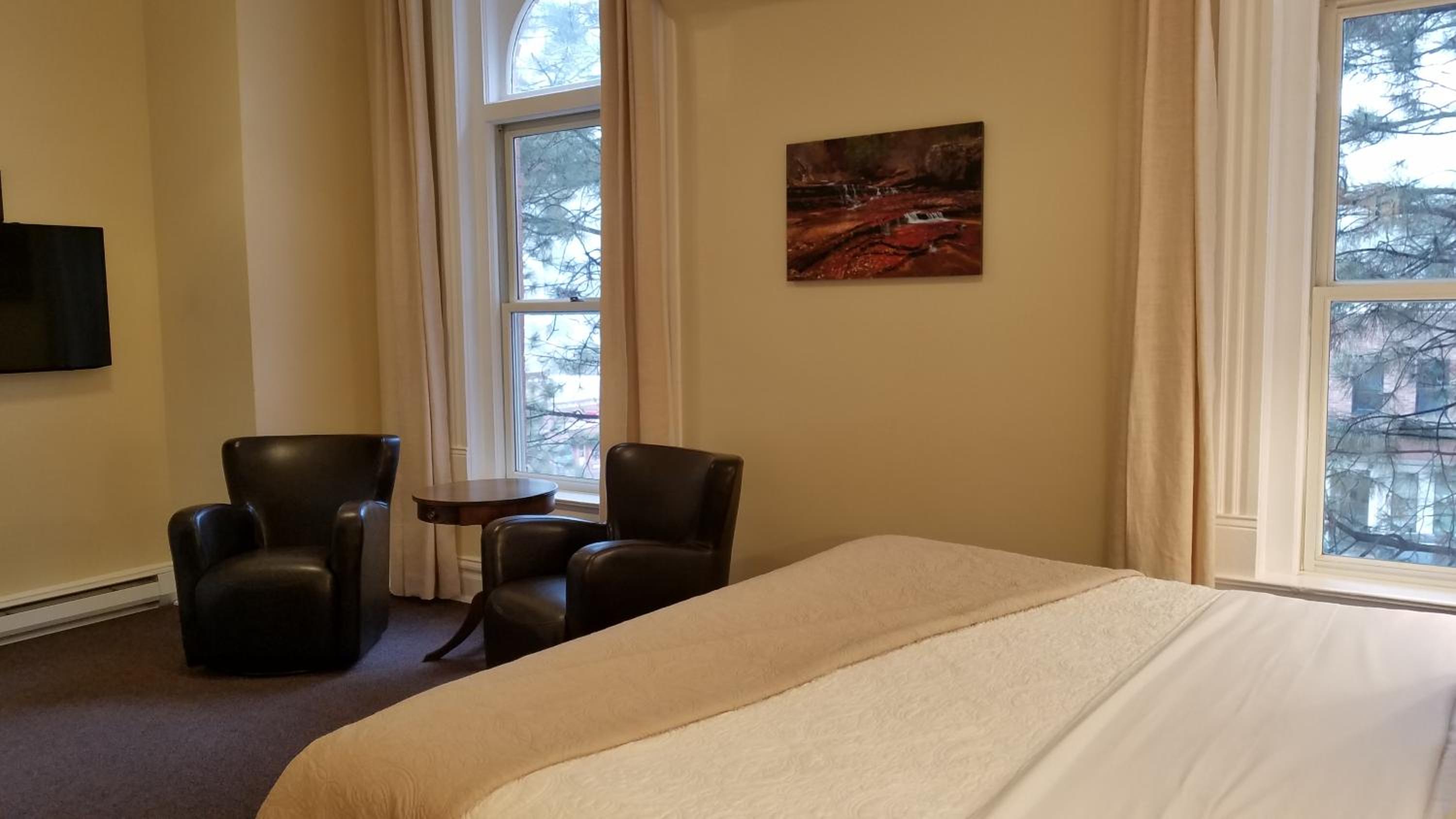 Deluxe King Room photo 3