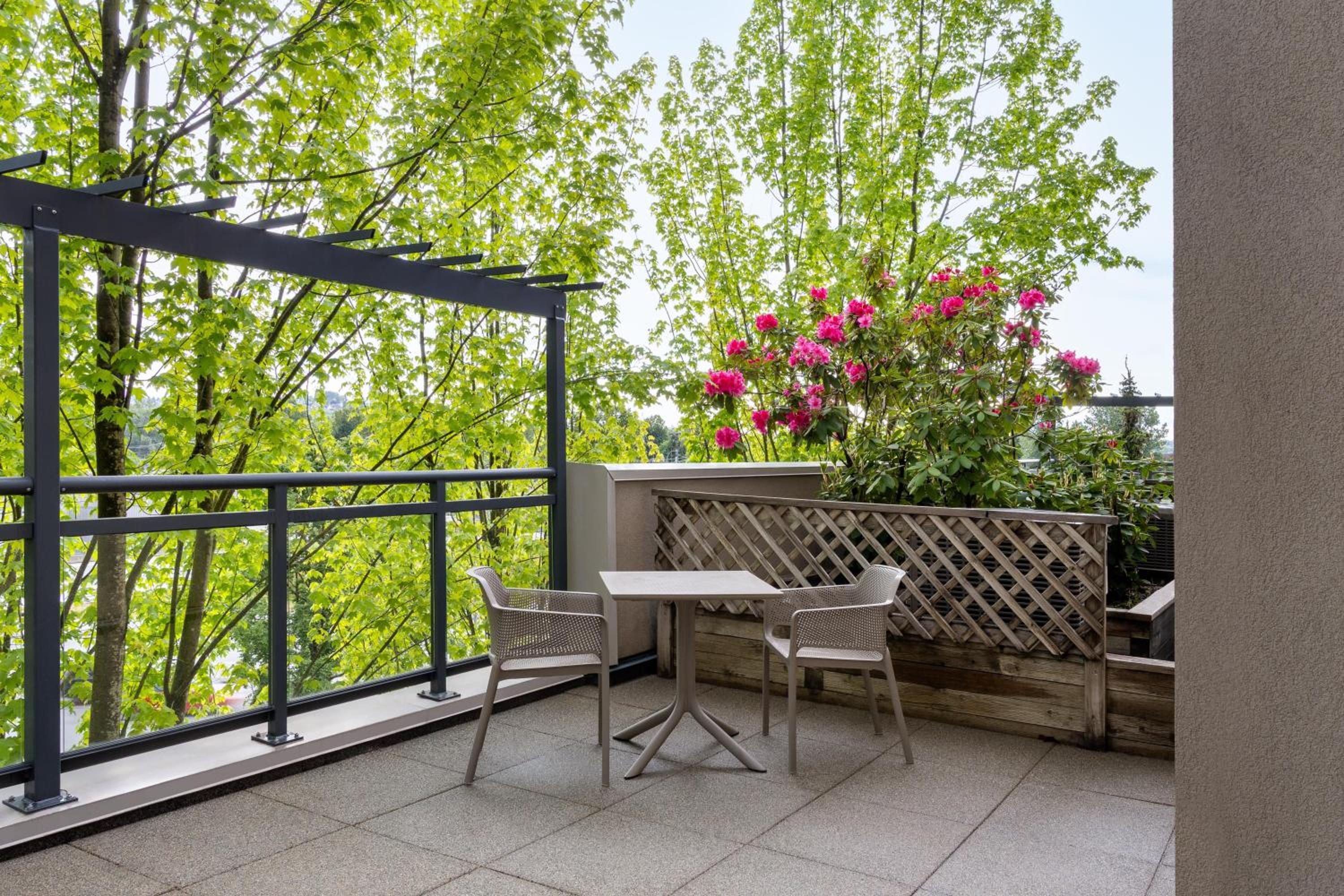 King Corner Studio with Balcony