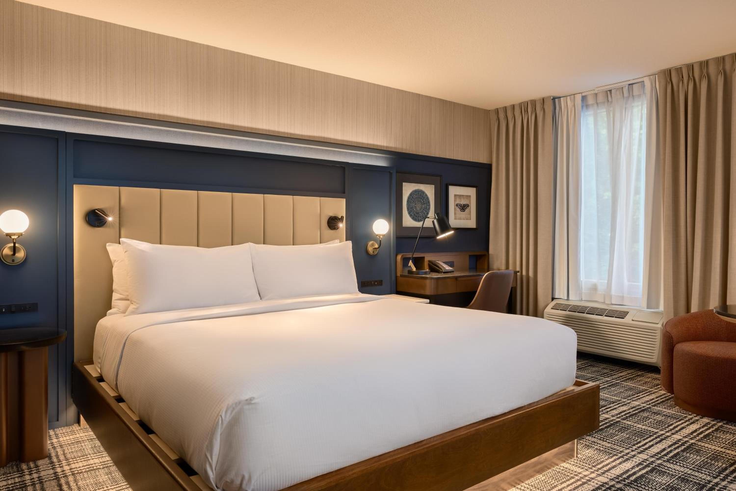 King Room with Kitchenette