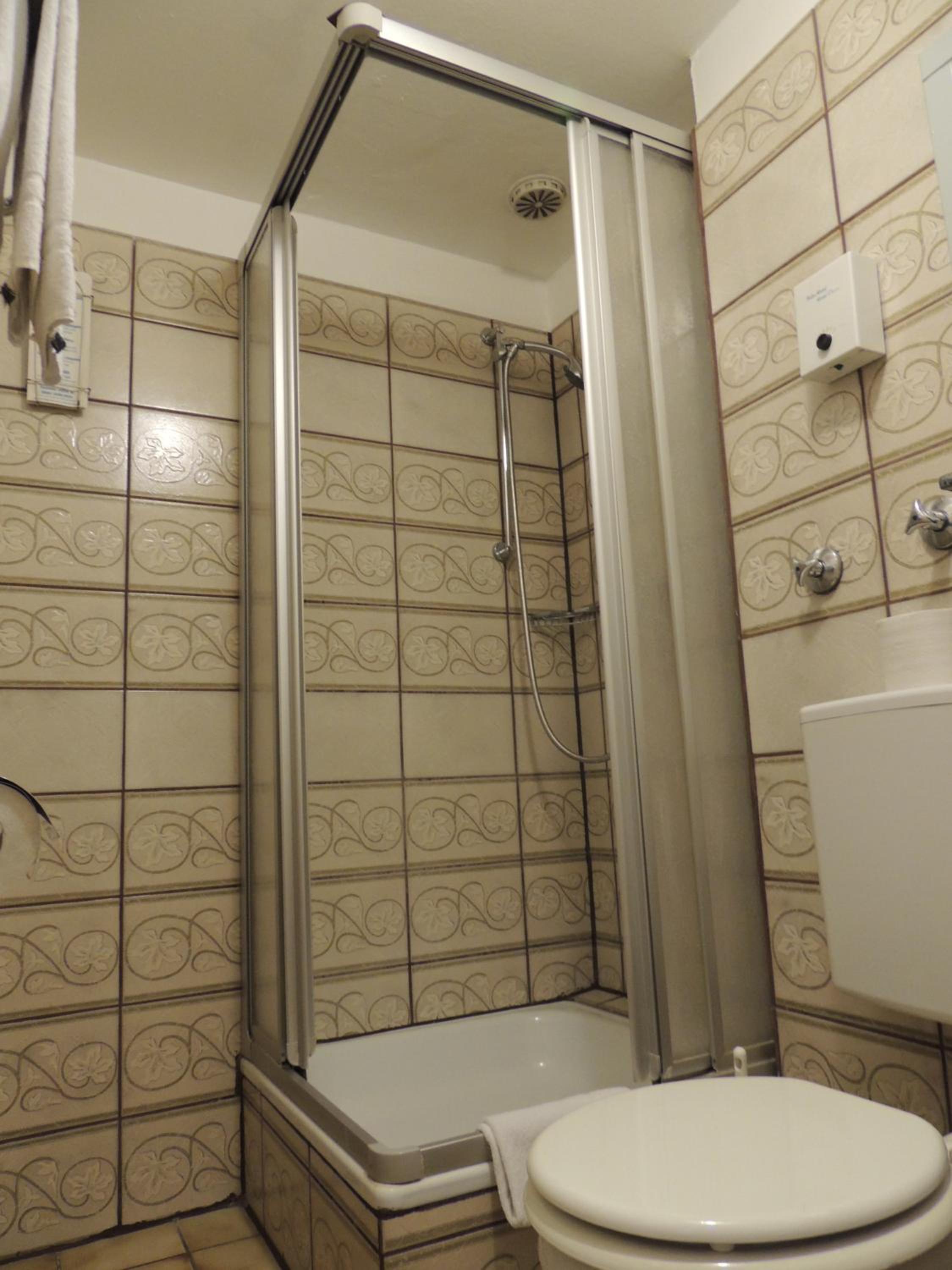 Triple Room - Photo 6