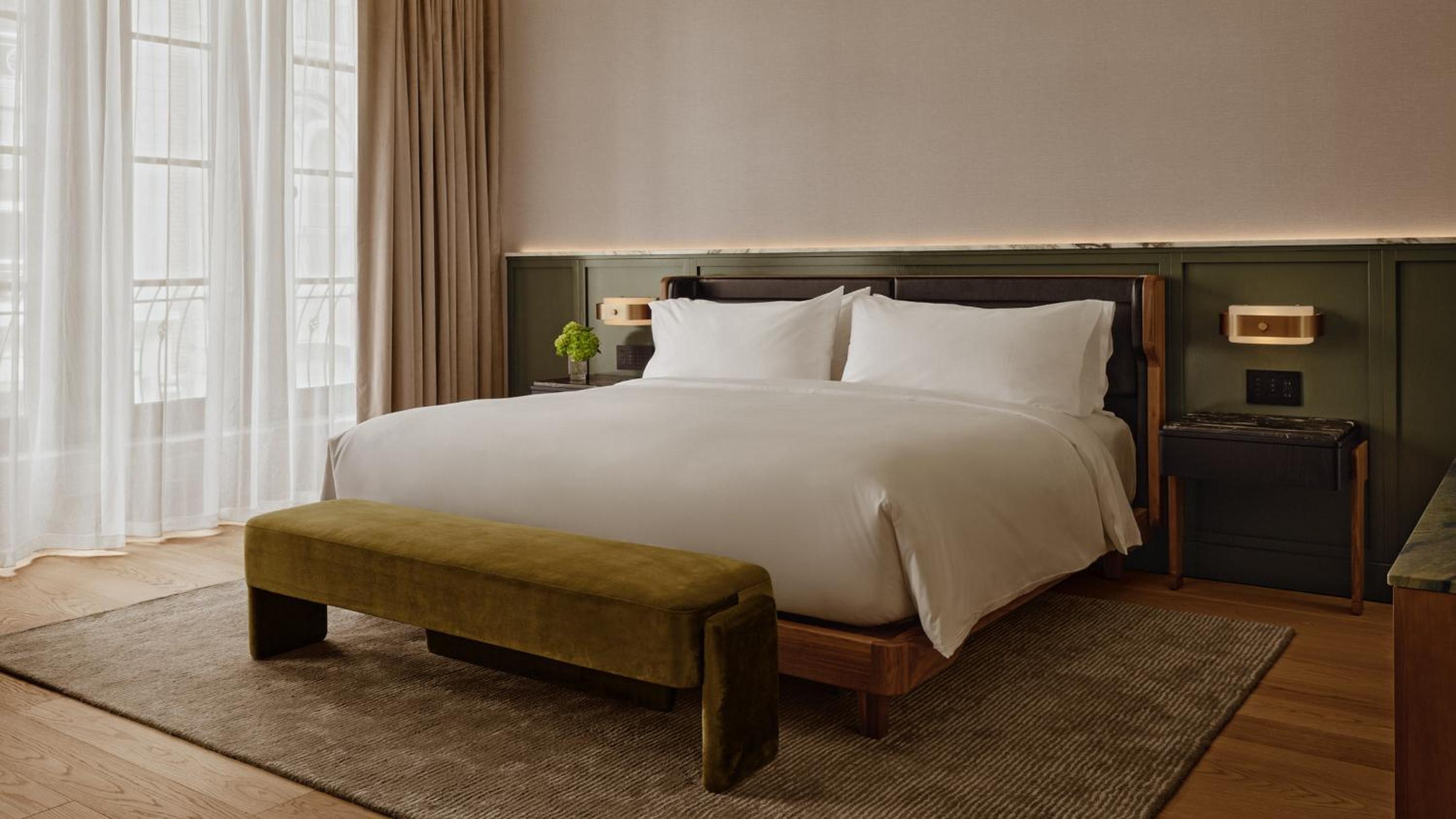 Premier Junior Suite