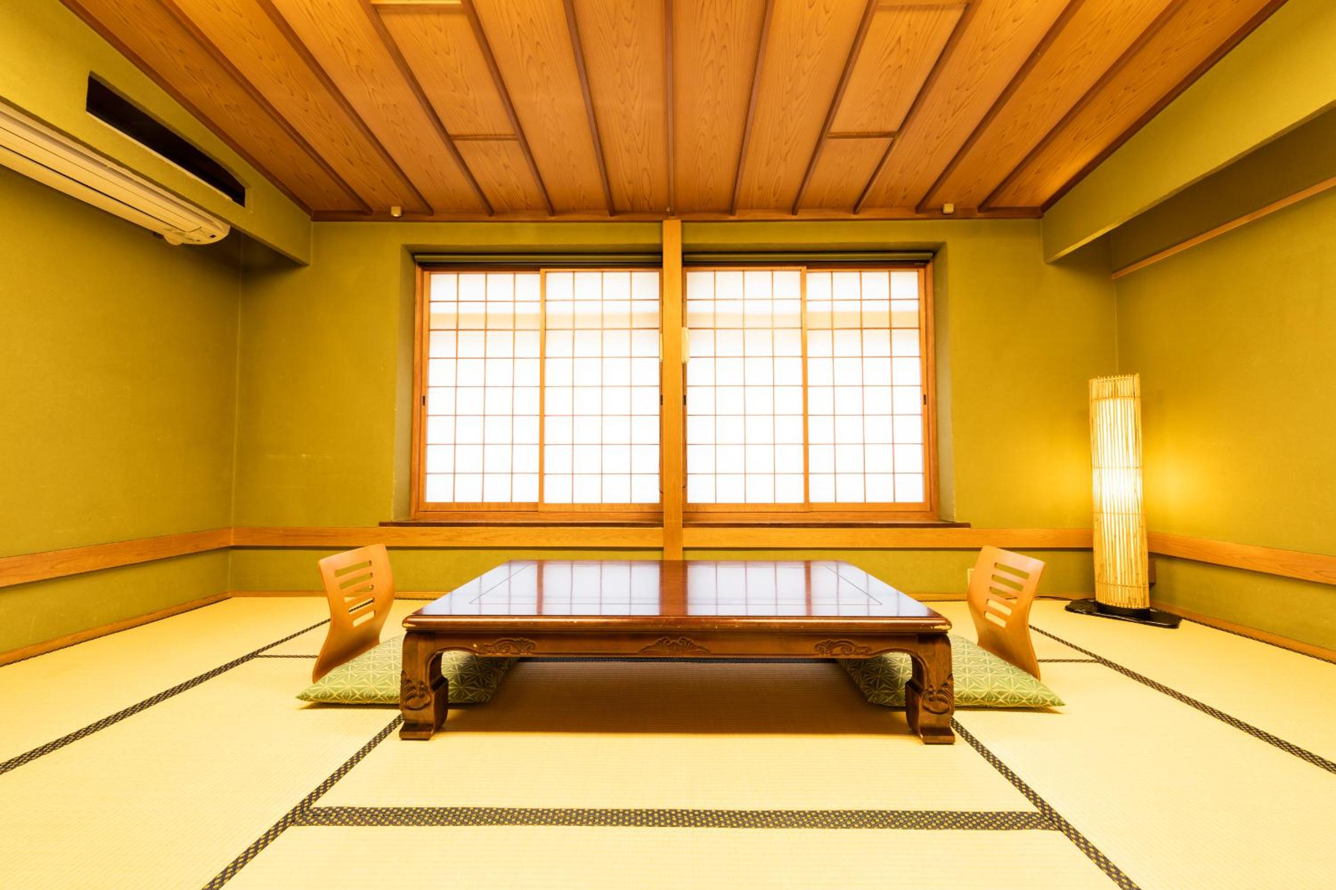 Japanese-Style Standard Family Room without Bathroom photo 3