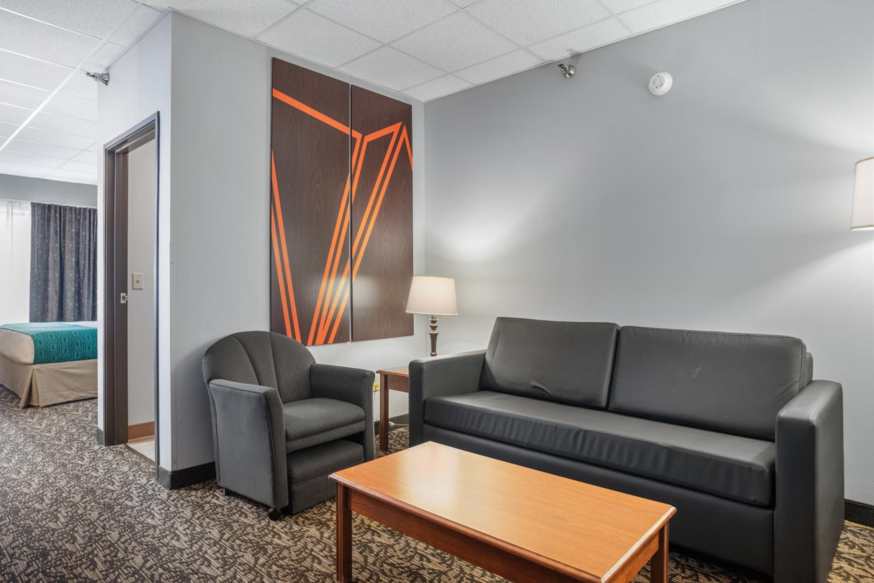 One-Bedroom King Suite - Non-Smoking - Photo 8
