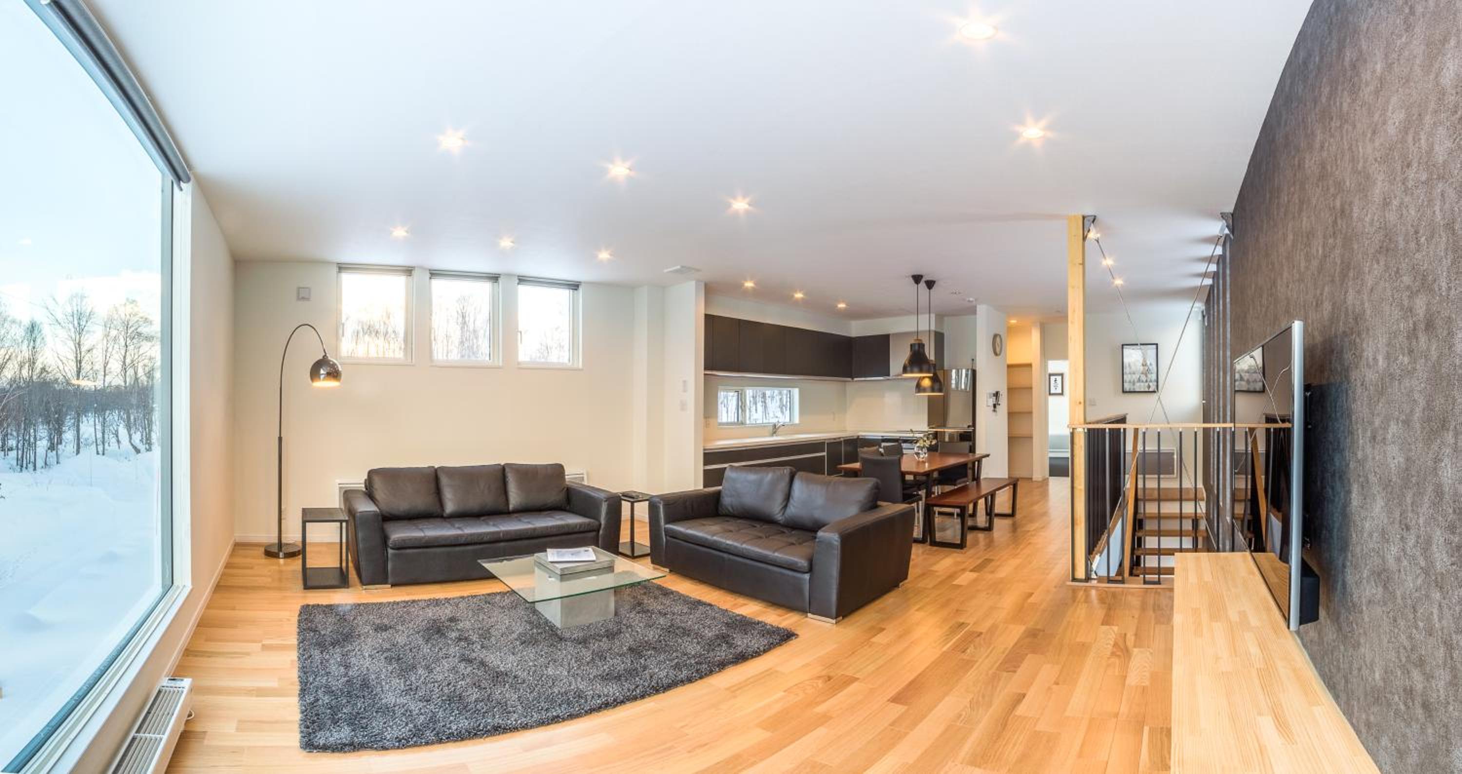 Three-Bedroom House photo 1