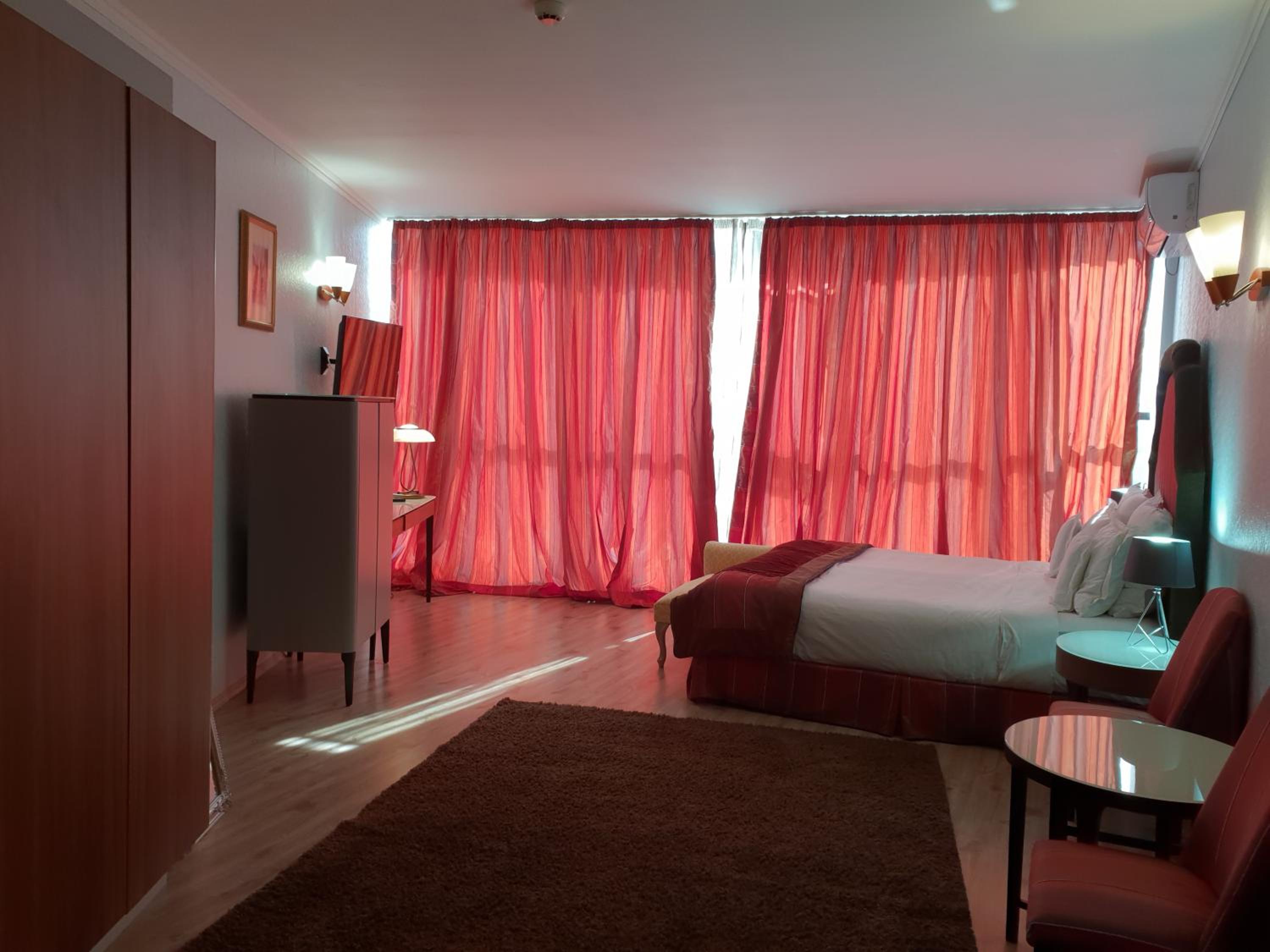 Queen Suite photo 2