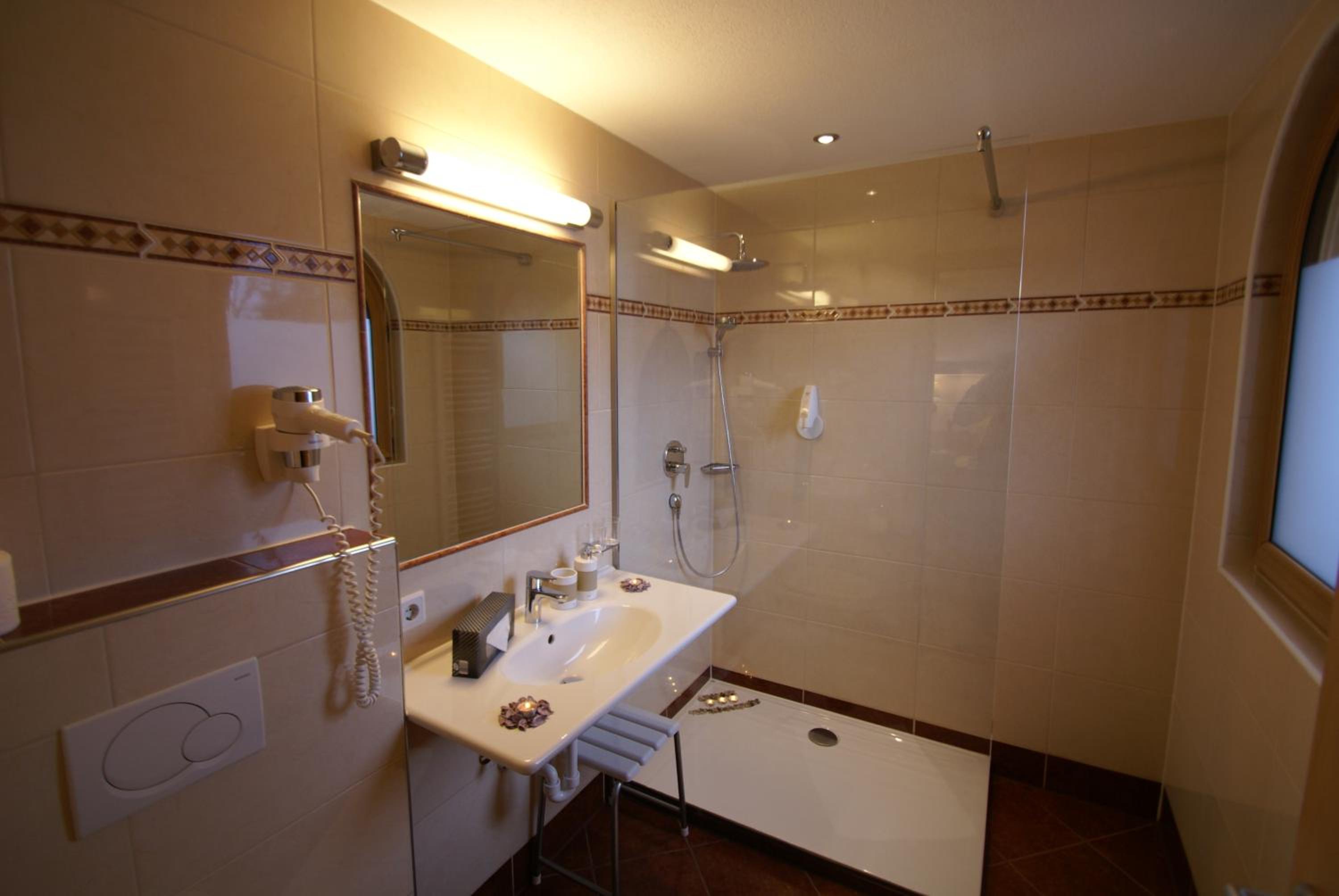 Double Room - Photo 4