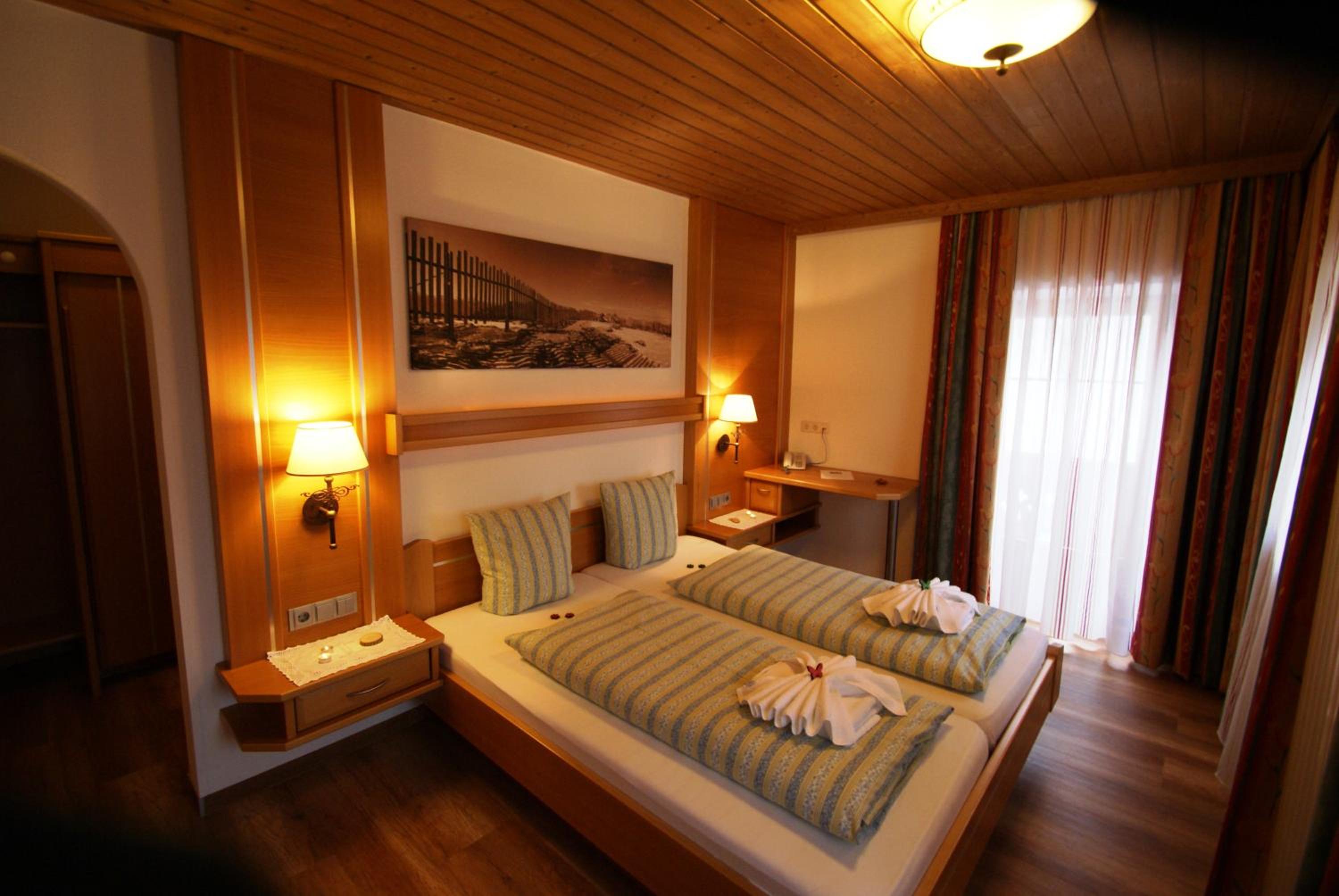 Double Room - Photo 2