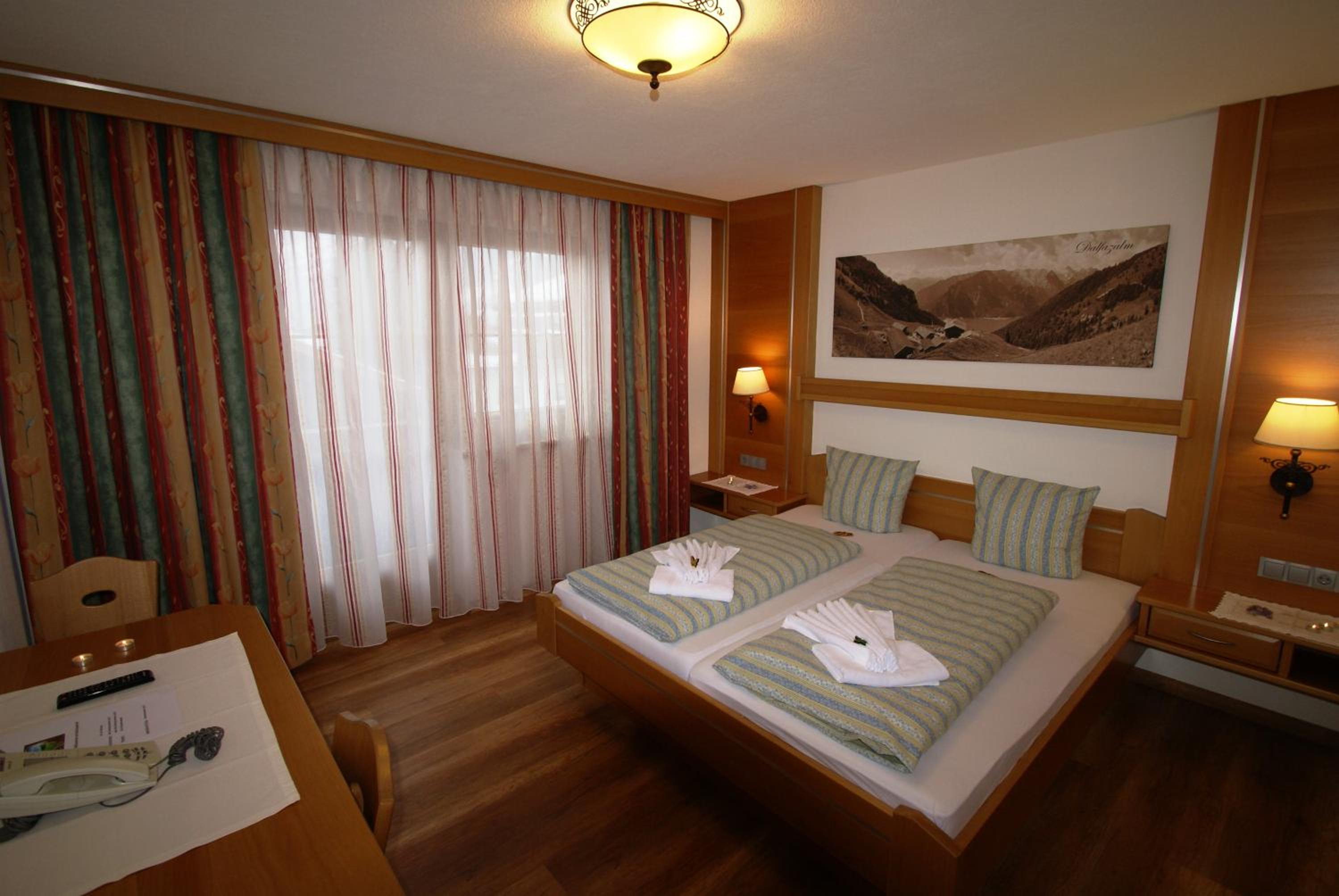 Double Room - Photo 3