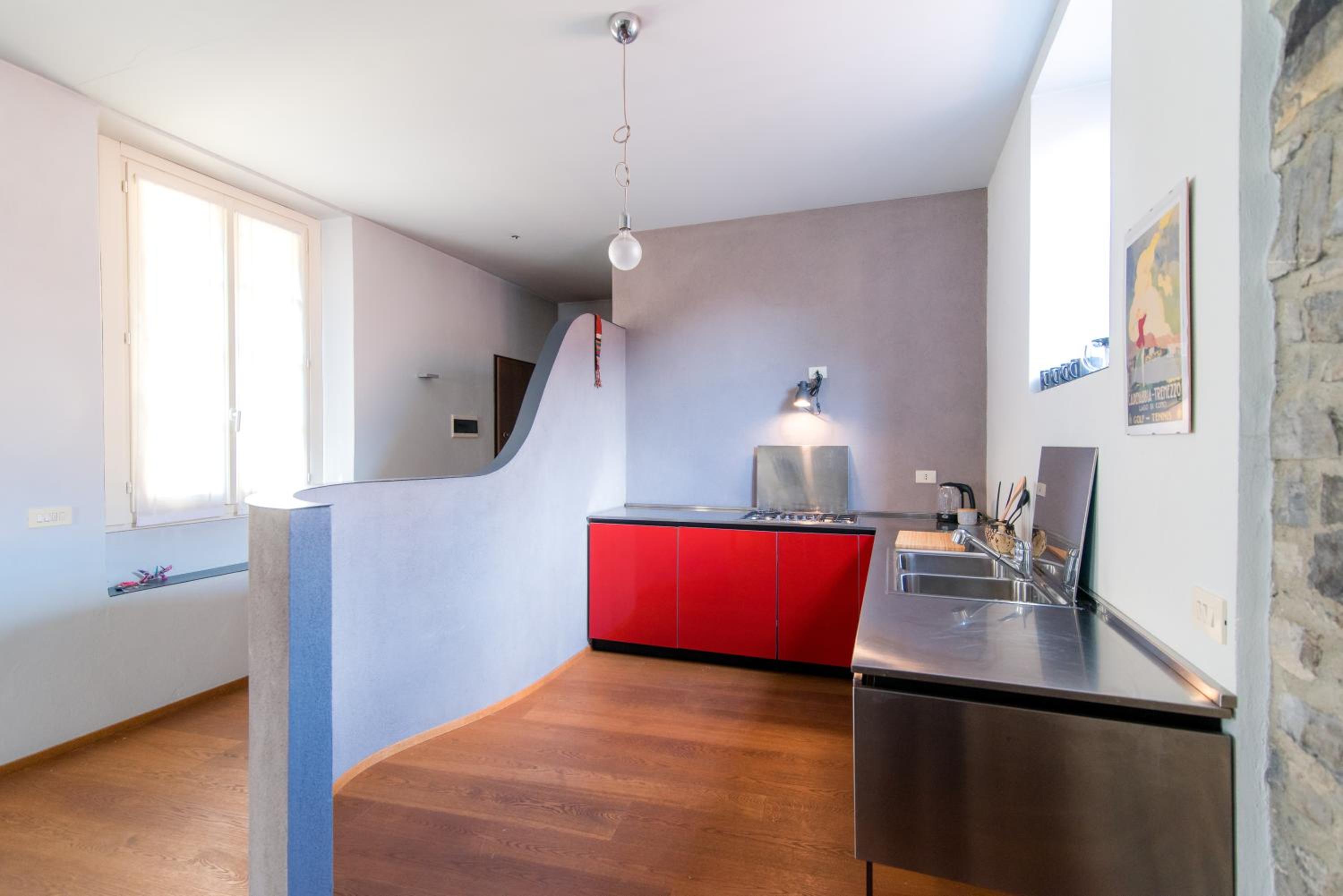 One-Bedroom Apartment - Photo 12