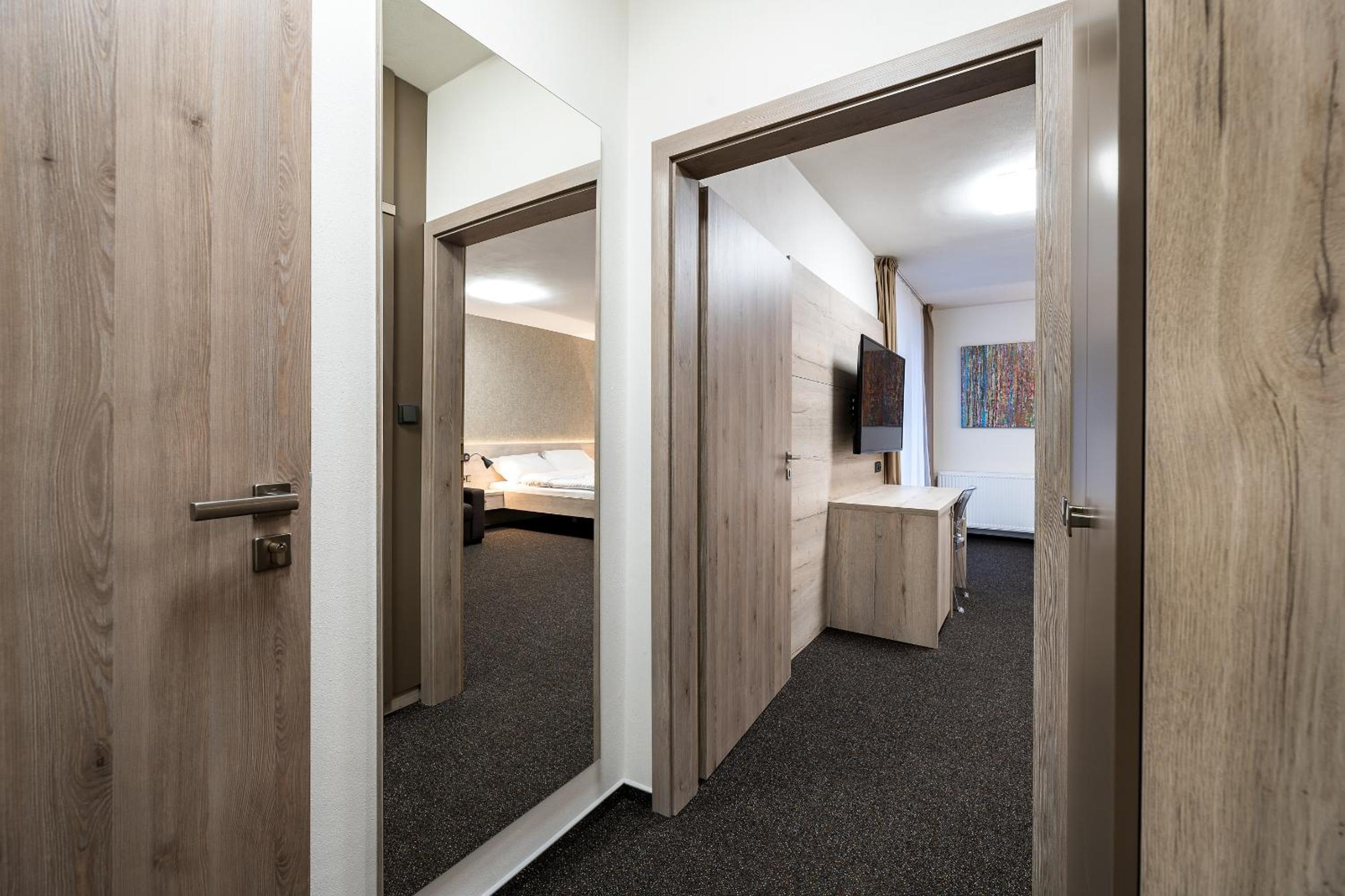 Suite photo 1