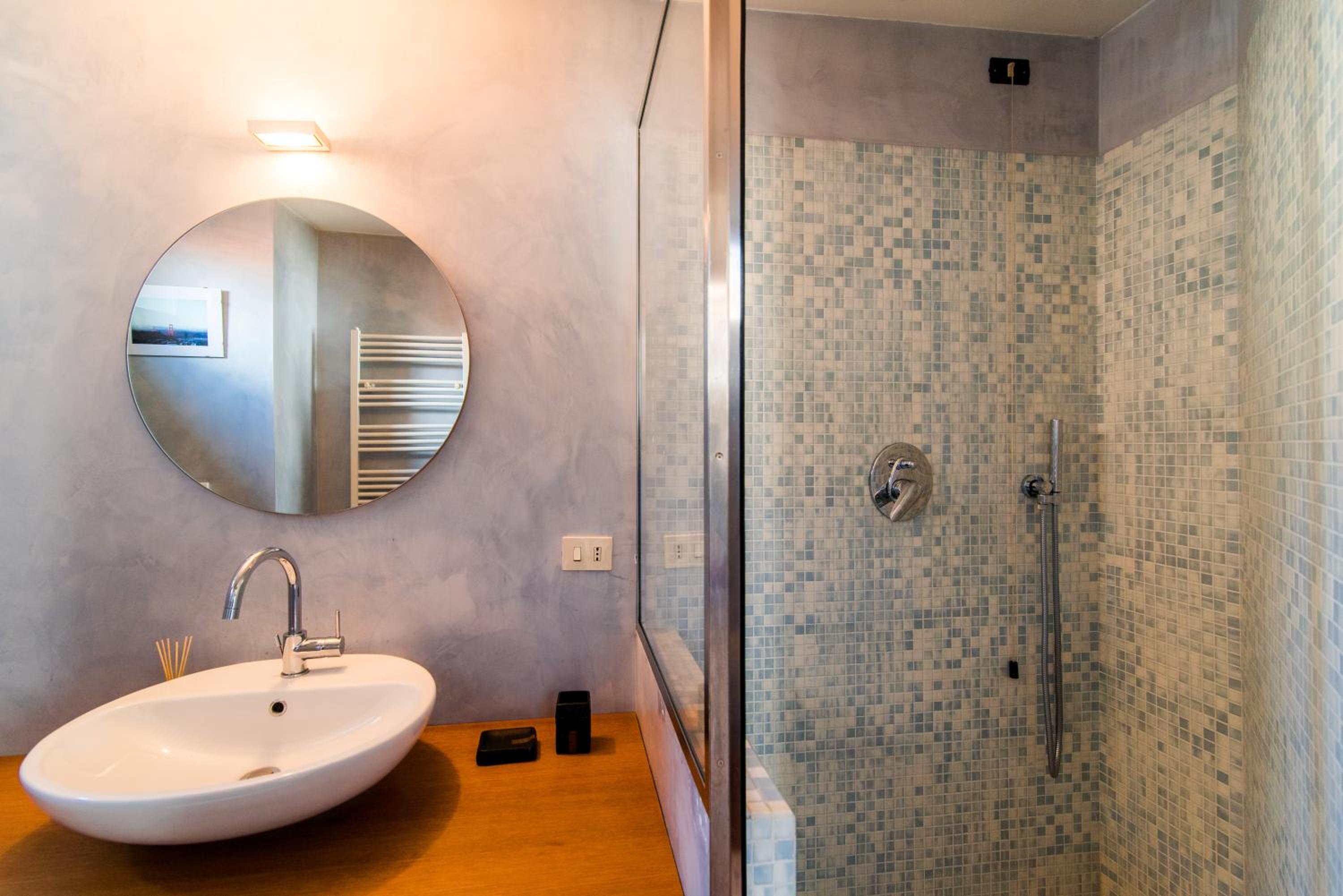 One-Bedroom Apartment - Photo 15