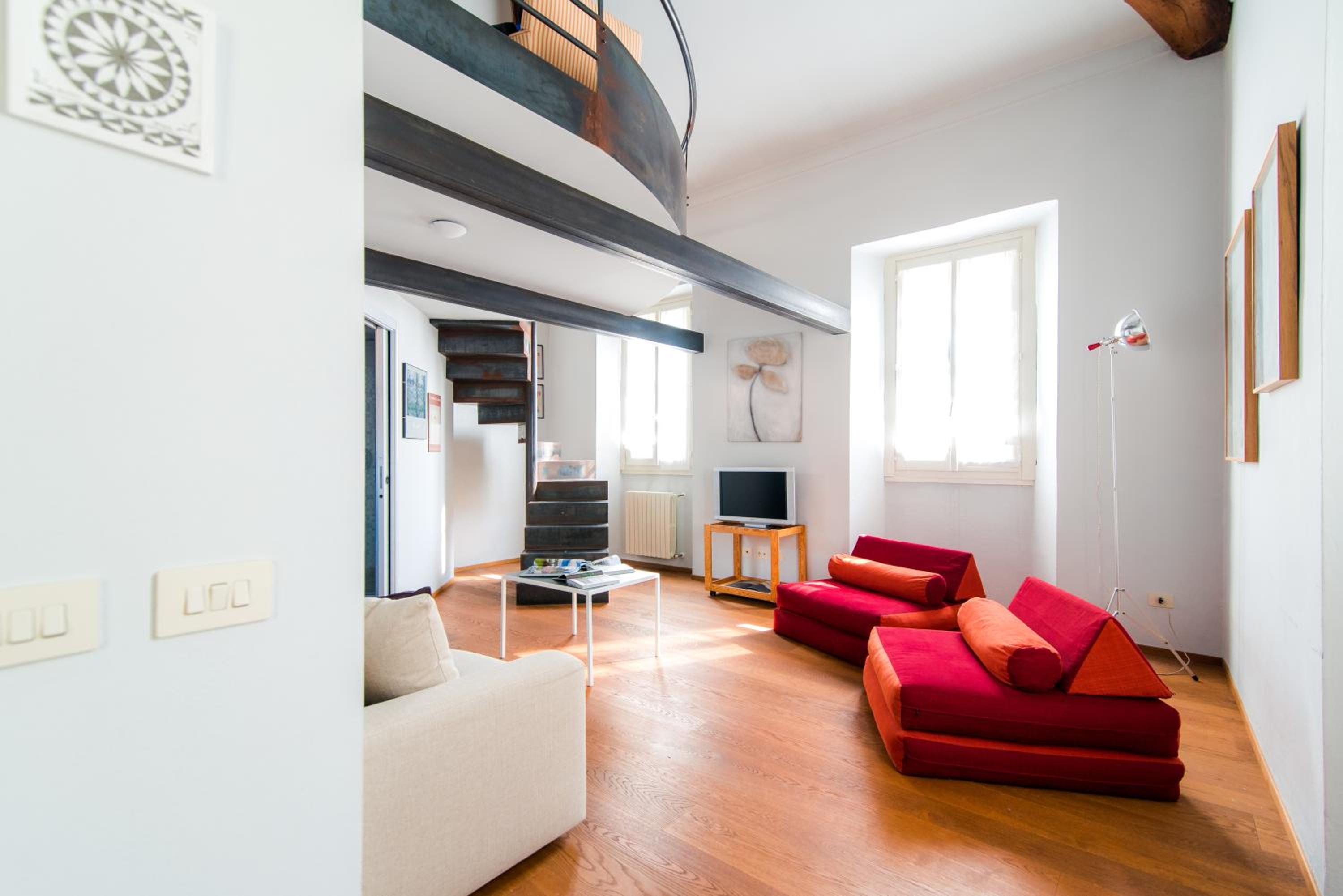 One-Bedroom Apartment - Photo 21
