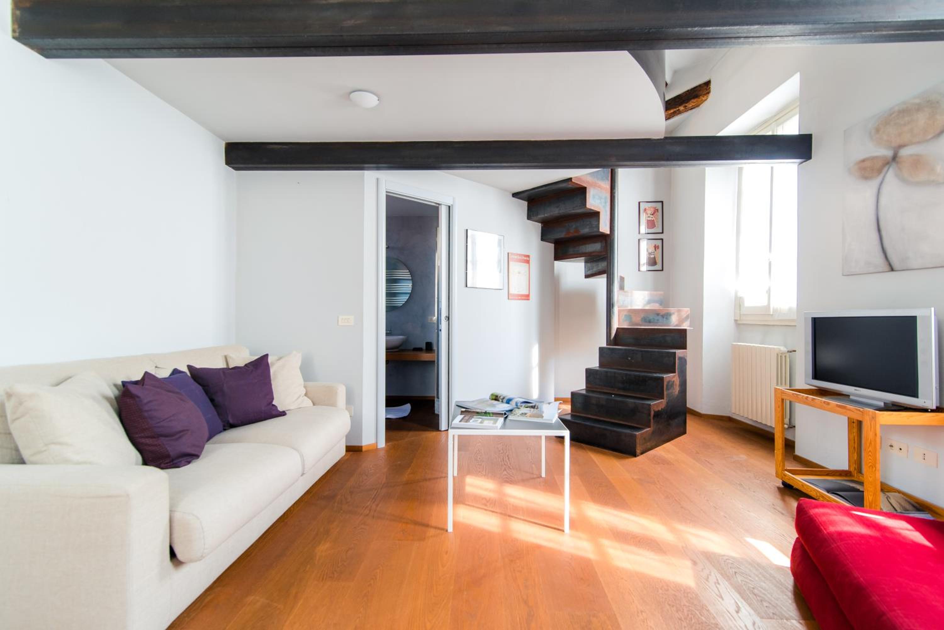 One-Bedroom Apartment - Photo 29