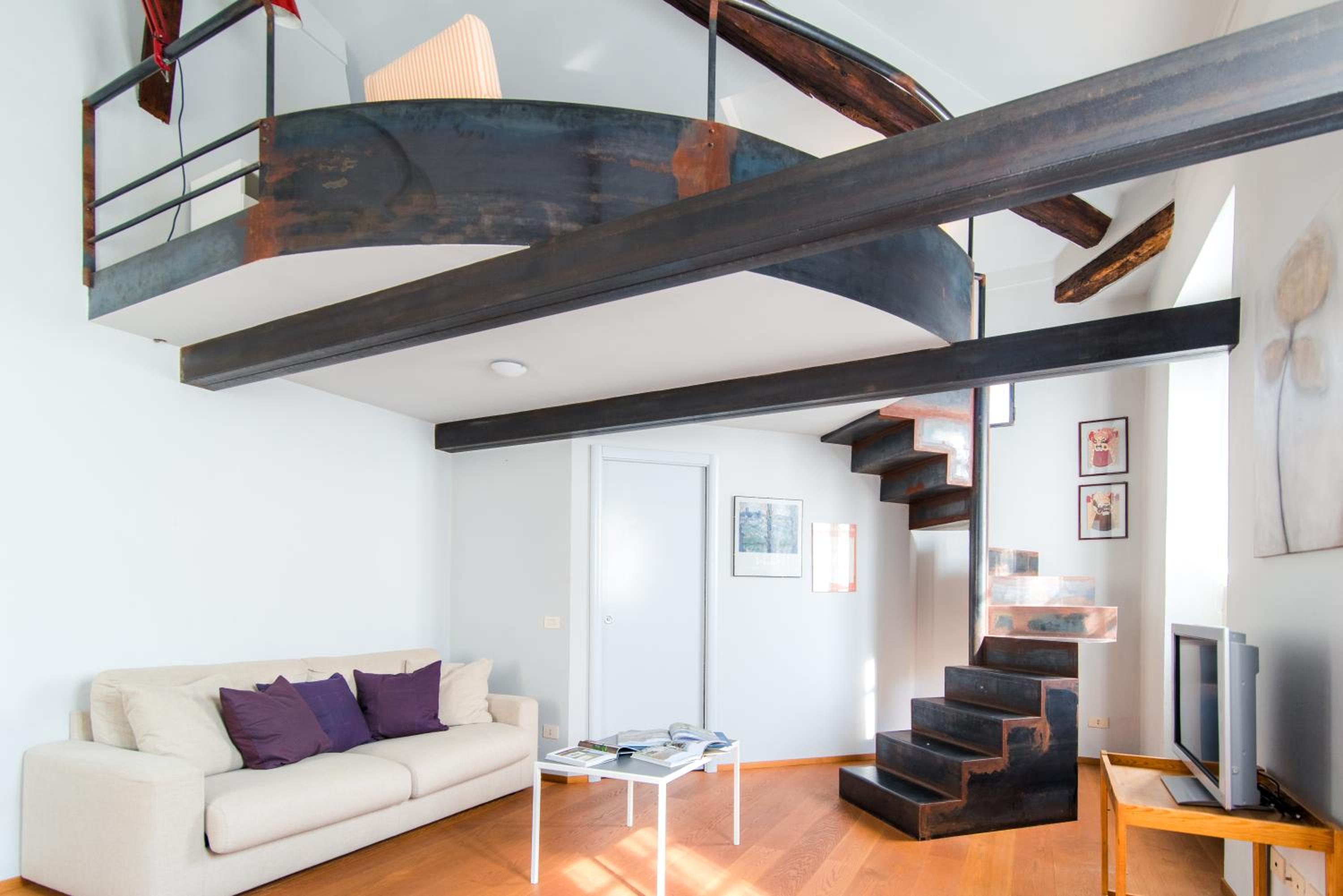 One-Bedroom Apartment - Photo 33