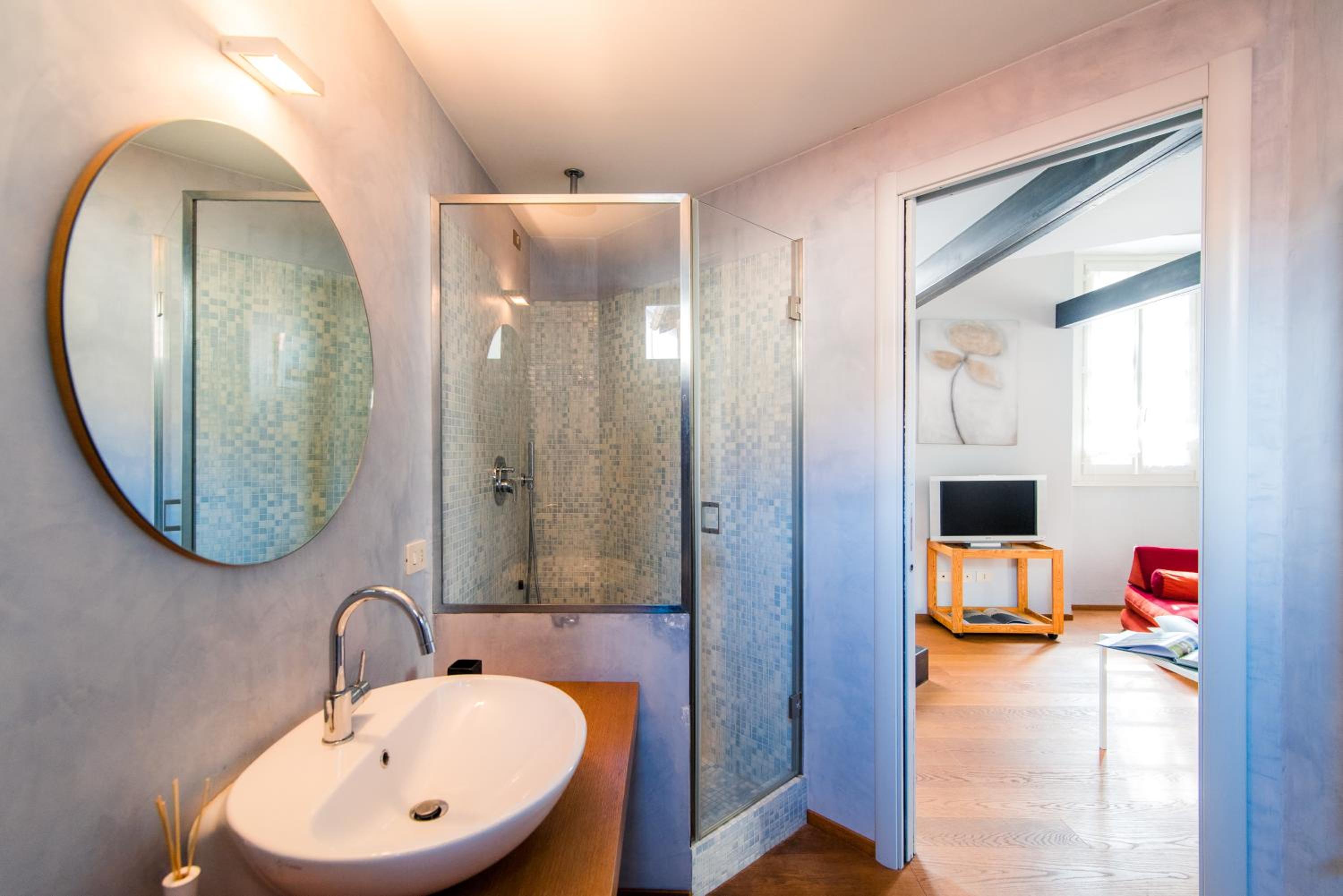 One-Bedroom Apartment - Photo 36