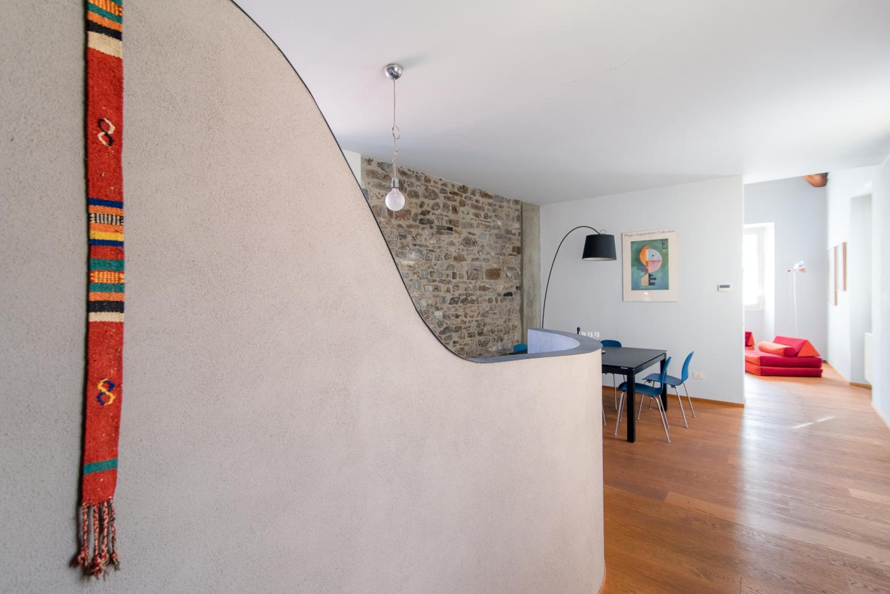 One-Bedroom Apartment - Photo 3