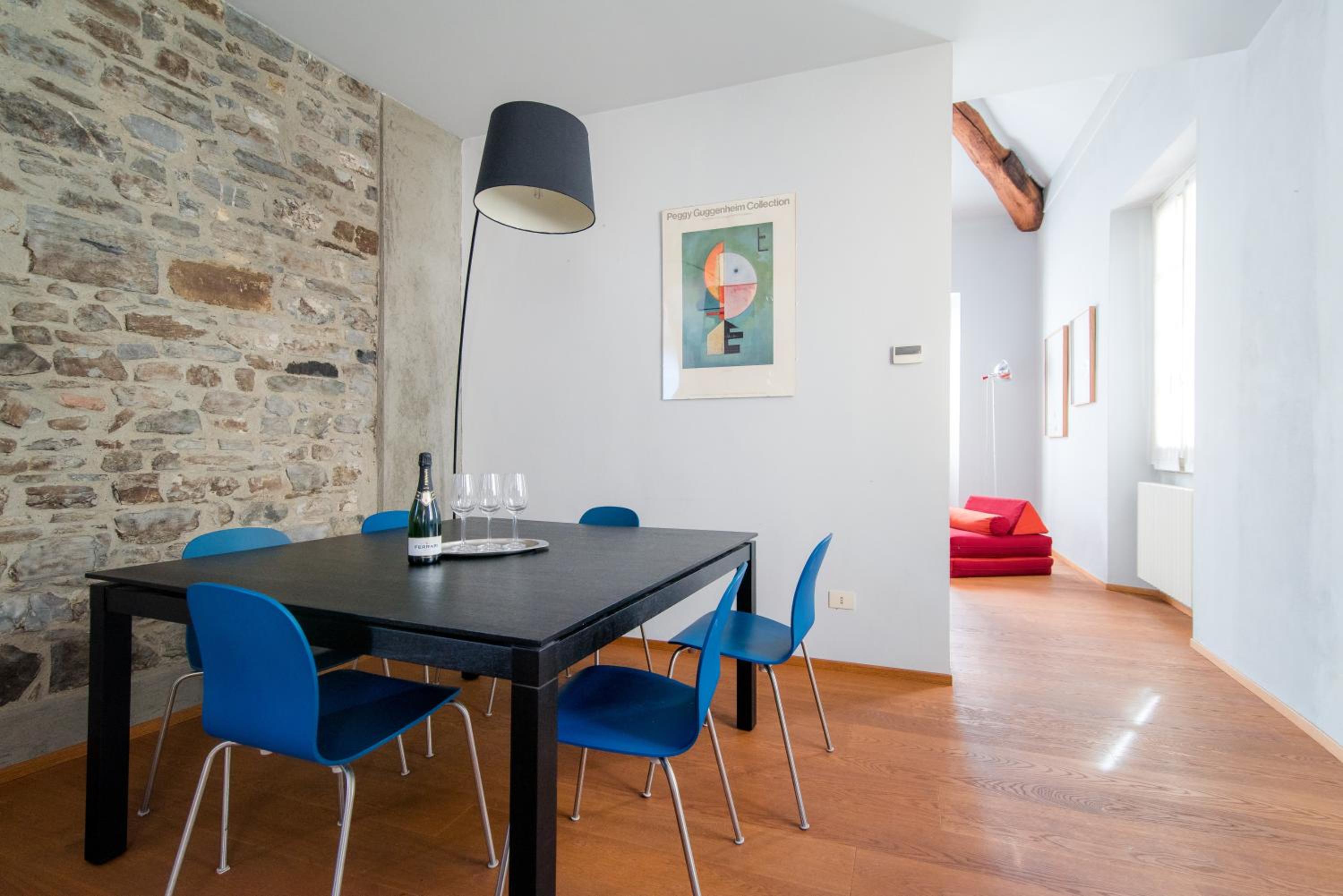 One-Bedroom Apartment - Photo 10