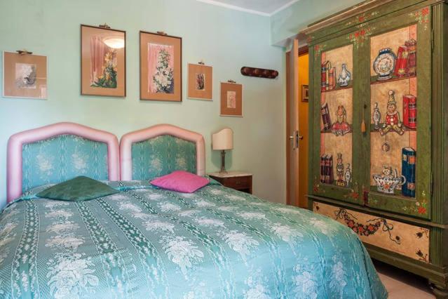 Double Room with Shared Bathroom photo 2