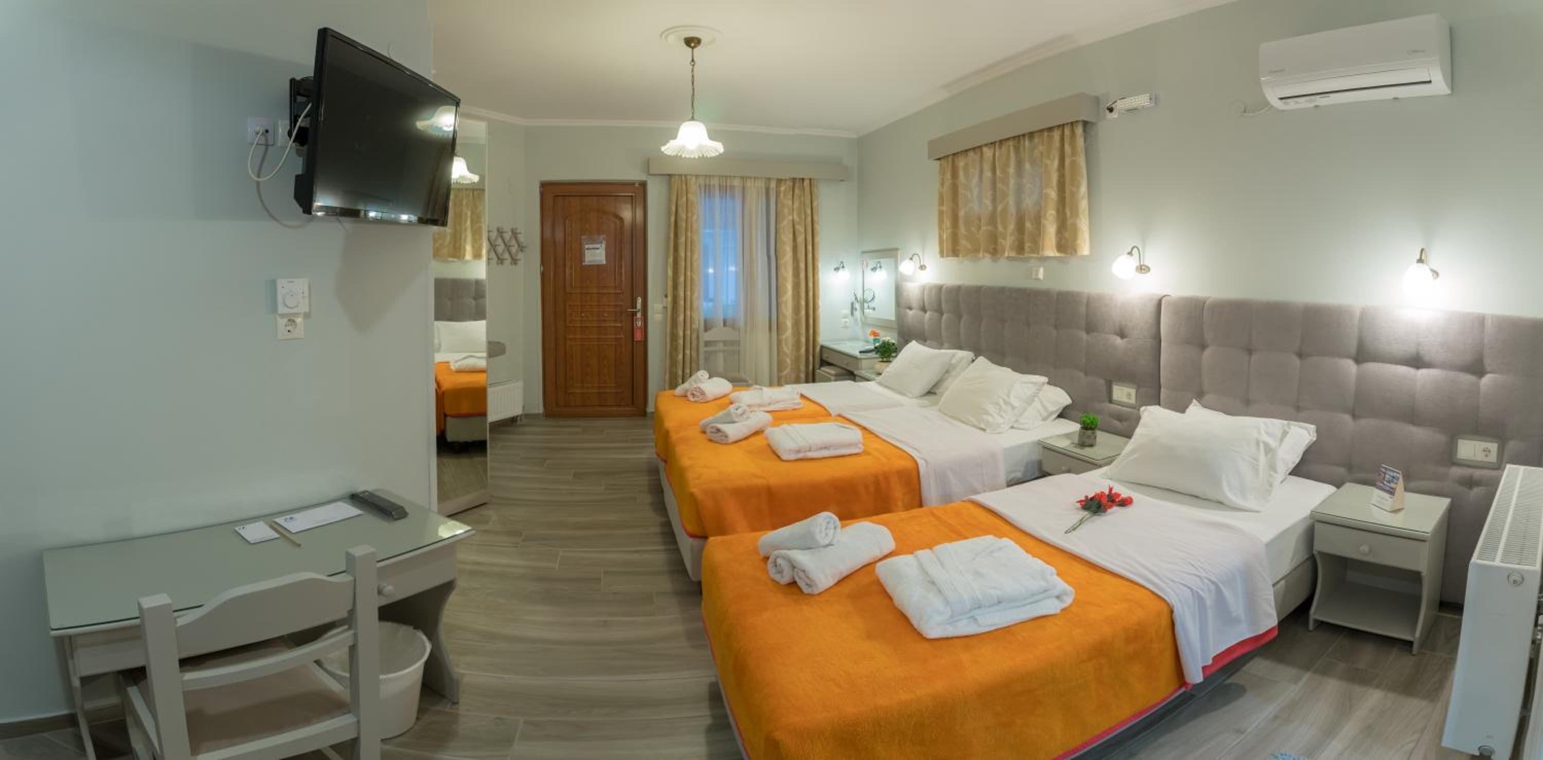 Triple Room - Photo 2