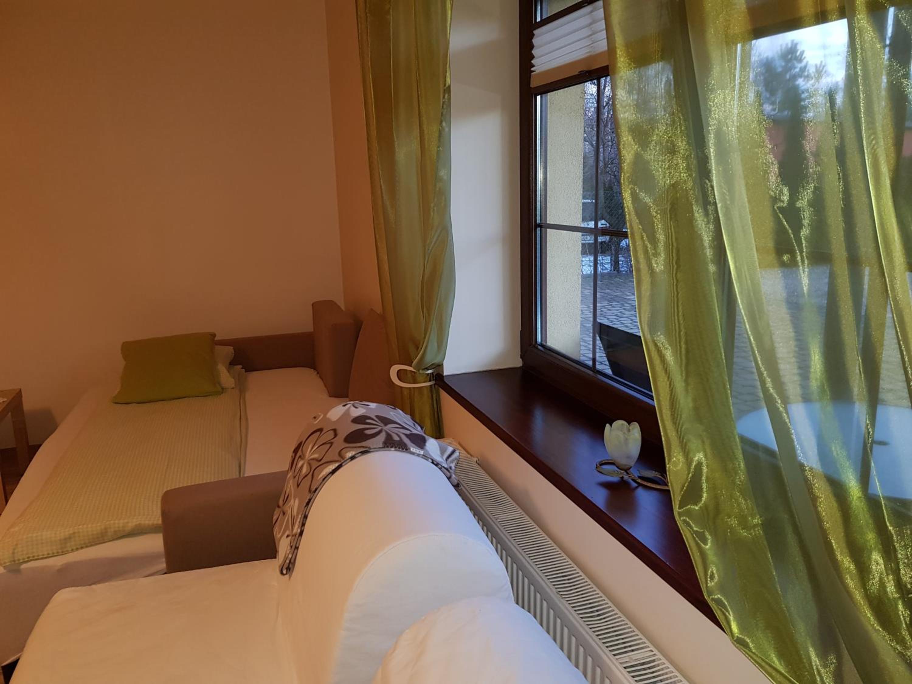 Studio Apartment - Photo 9