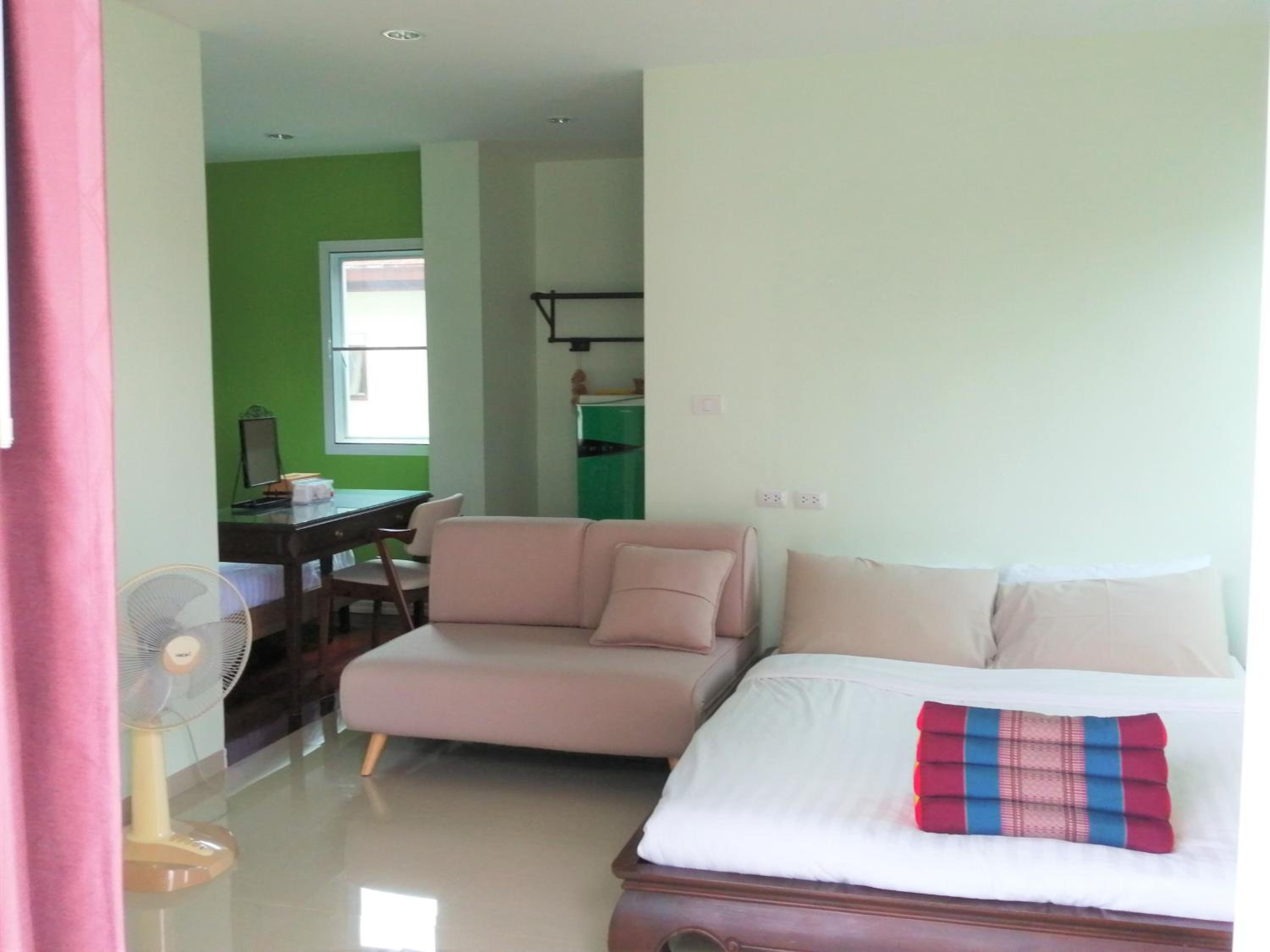Junior Suite With Pool View photo 3
