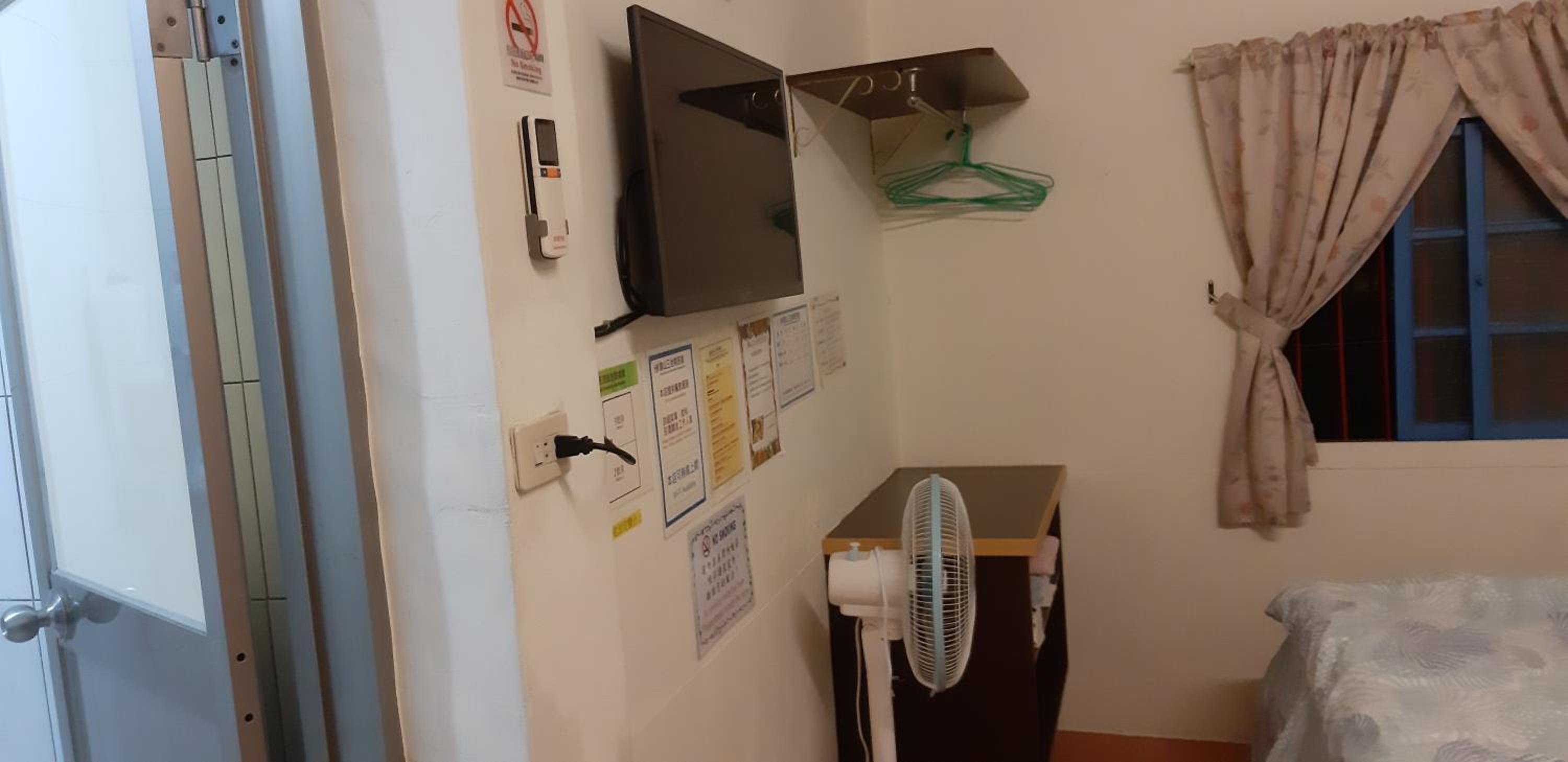Budget Double Room with Shower photo 1