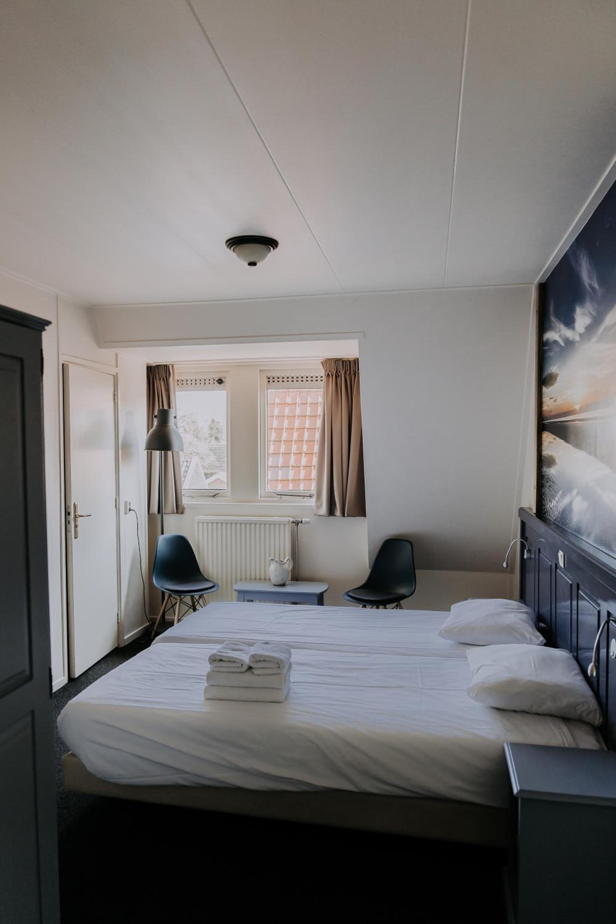 Standard Double Room photo 2