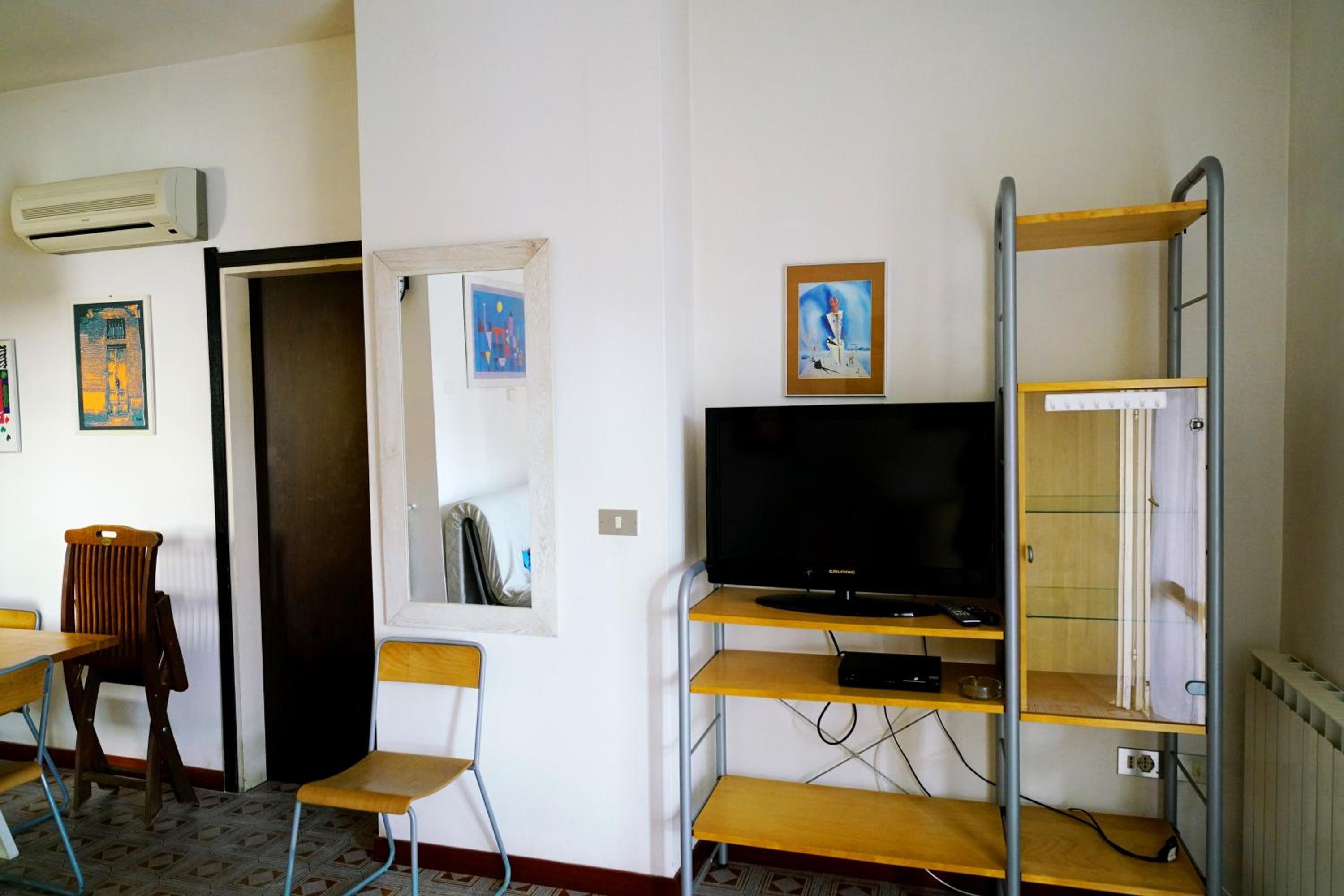 Three-Bedroom House - Photo 1