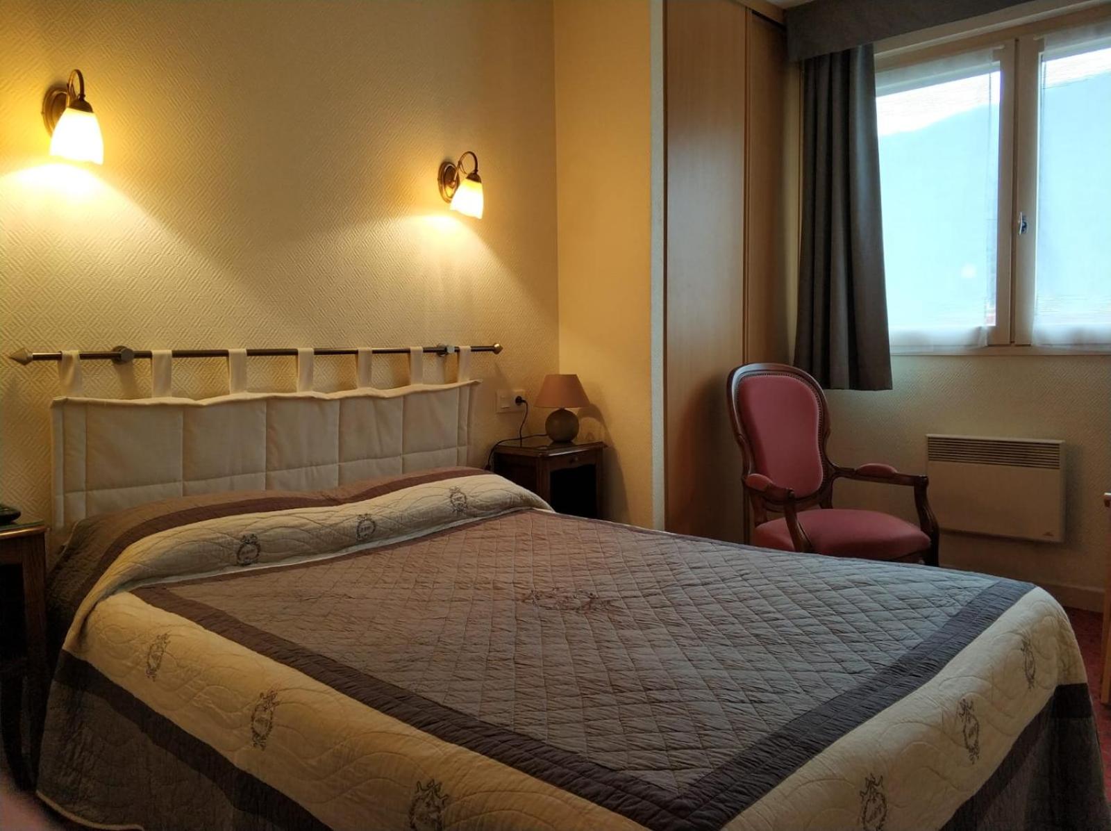 Double or Twin Room - Photo 1