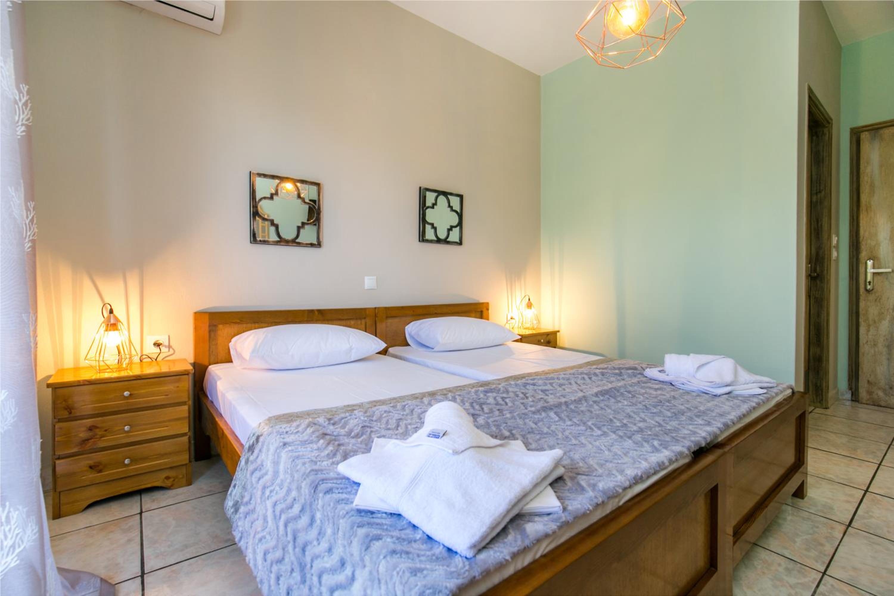 Budget Twin Room photo 3