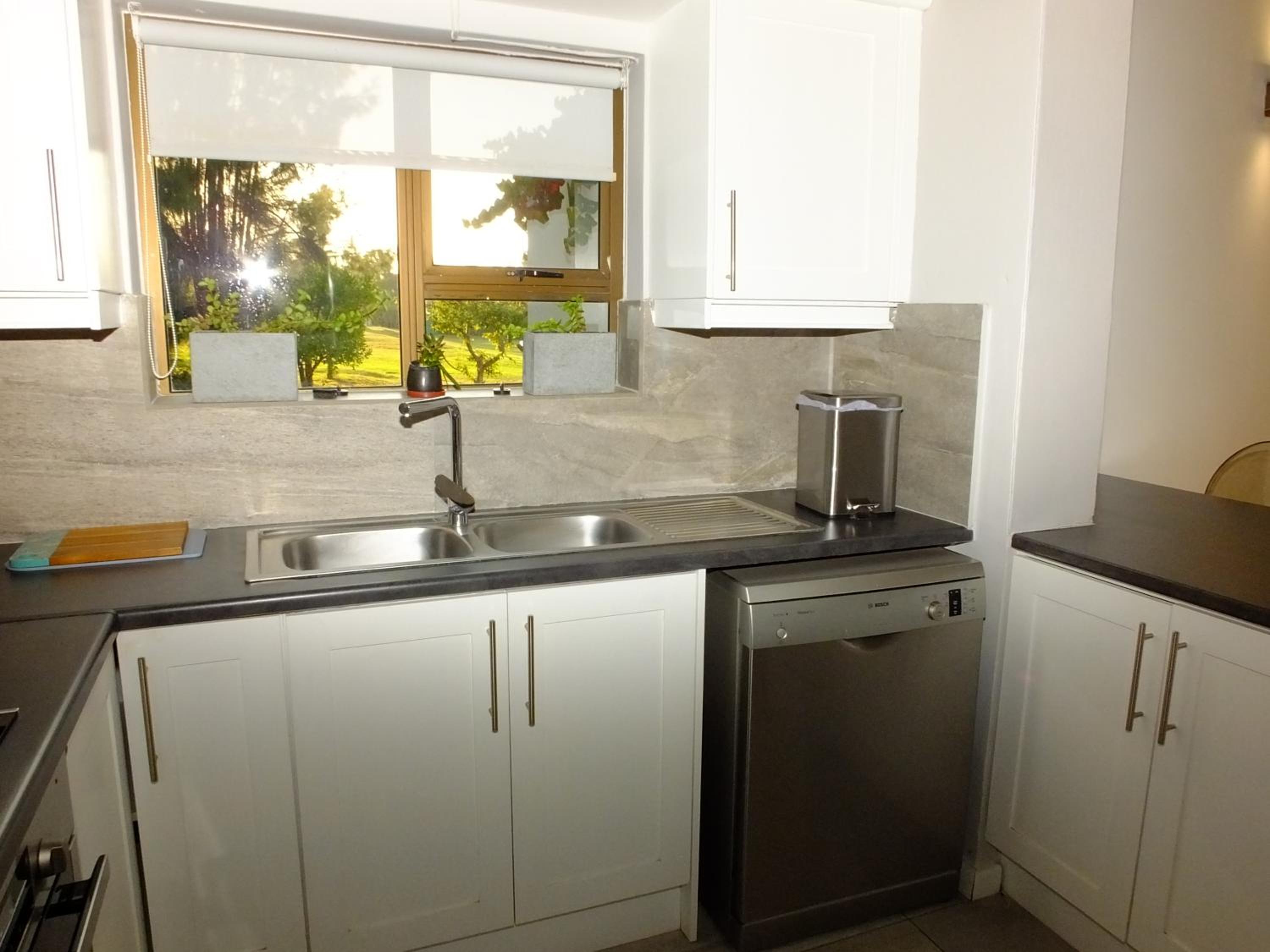 Bungalow - Photo 10